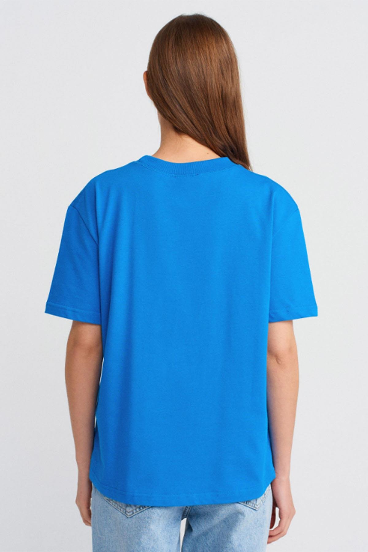 Kadın Dekoratif Dikişli Bisiklet Yaka Tshirt - SAX MAVİSİ