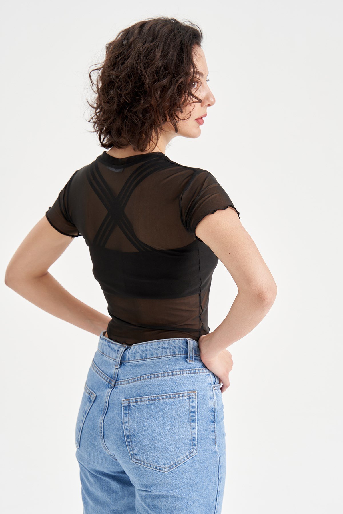 KADIN KISA KOLLU SİYAH TÜL BODY
