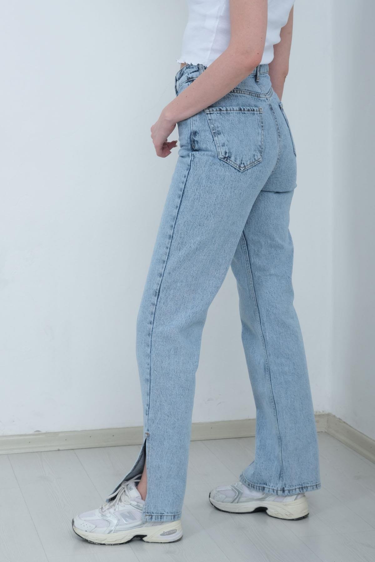 Kadın Paçası Yandan Yırtmaçlı Mom Jean - AÇIK MAVİ