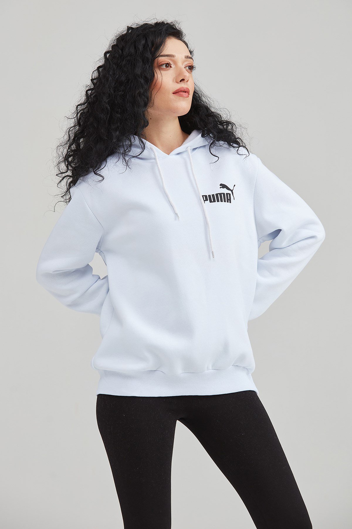 KADIN PUMA BASKILI SWEATSHIRT