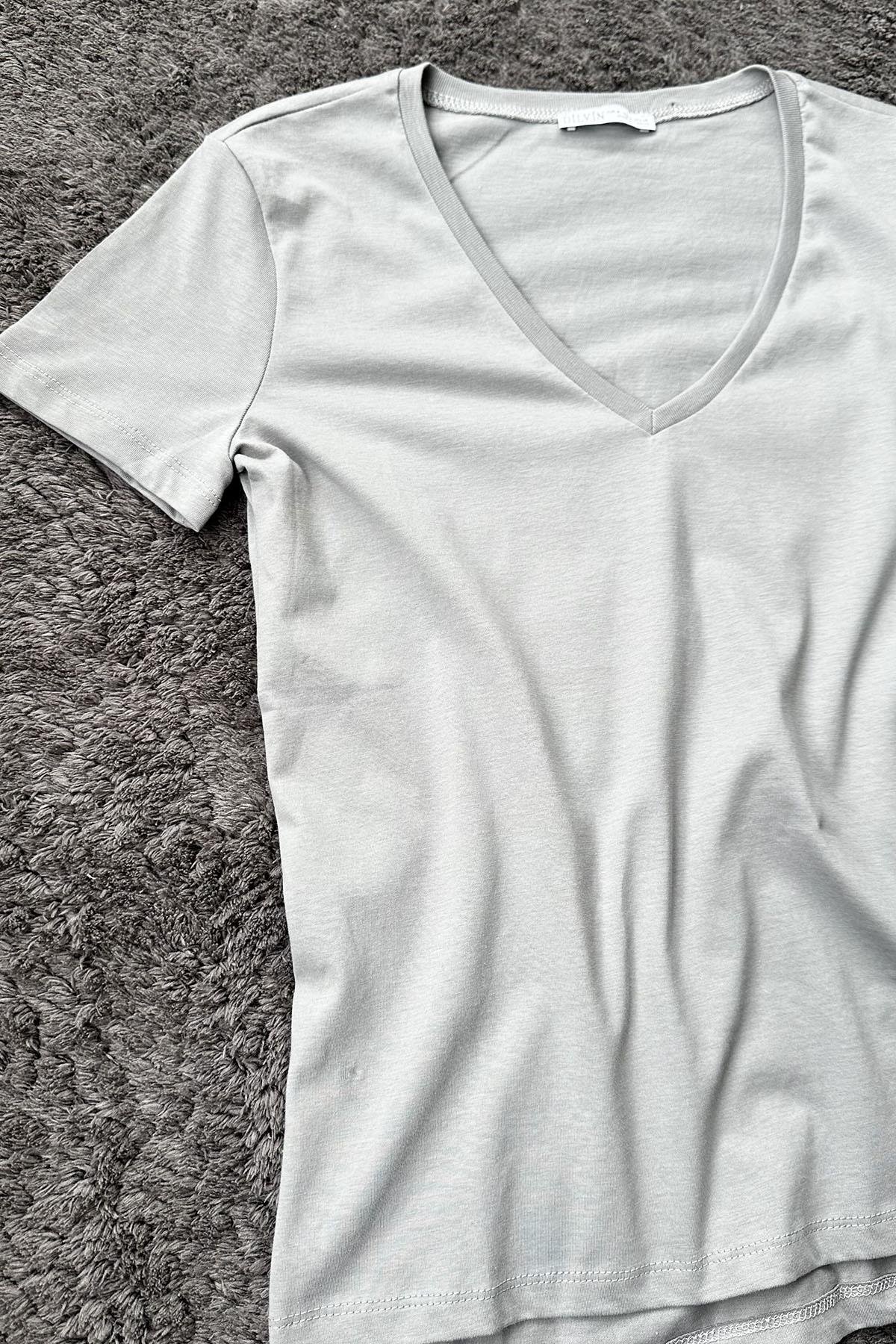 Kadın V Yaka Basic Tshirt - GRİ