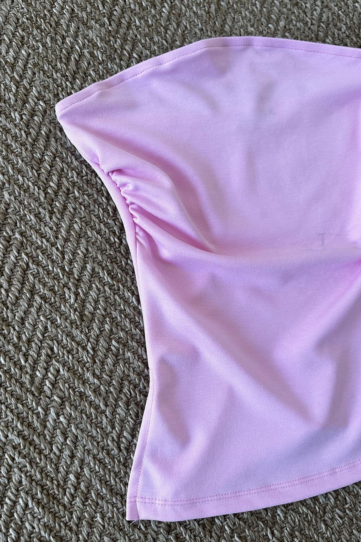 Kadın Yanı Yırtmaçlı Büzgü Detaylı Straplez Body - PEMBE