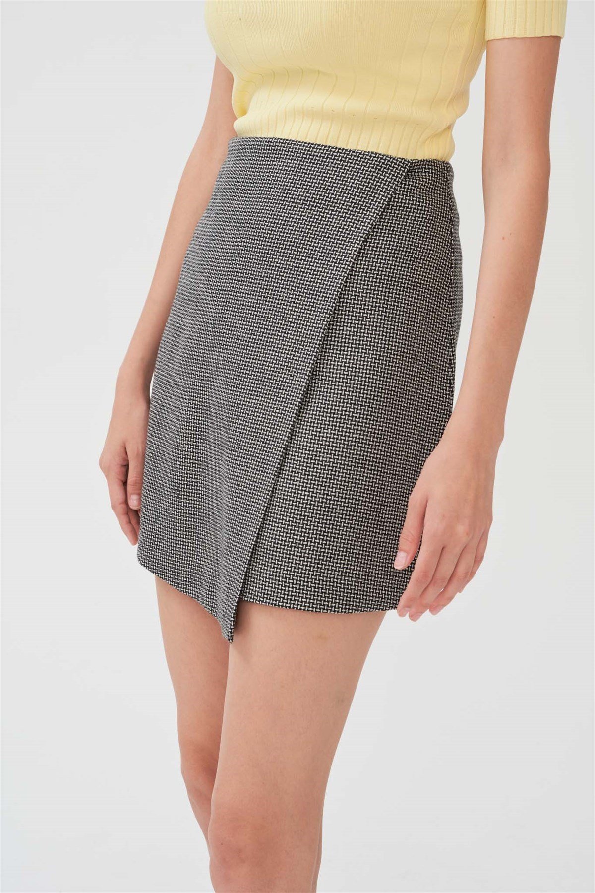 AllSaints Pötikare Anvelop Etek