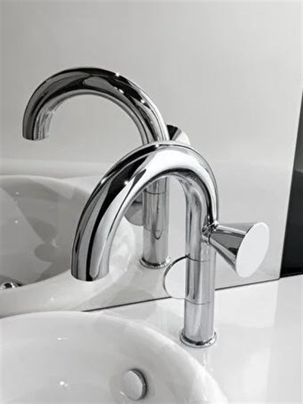 VitrA Liquid Sağ El Lavabo Bataryası A42749