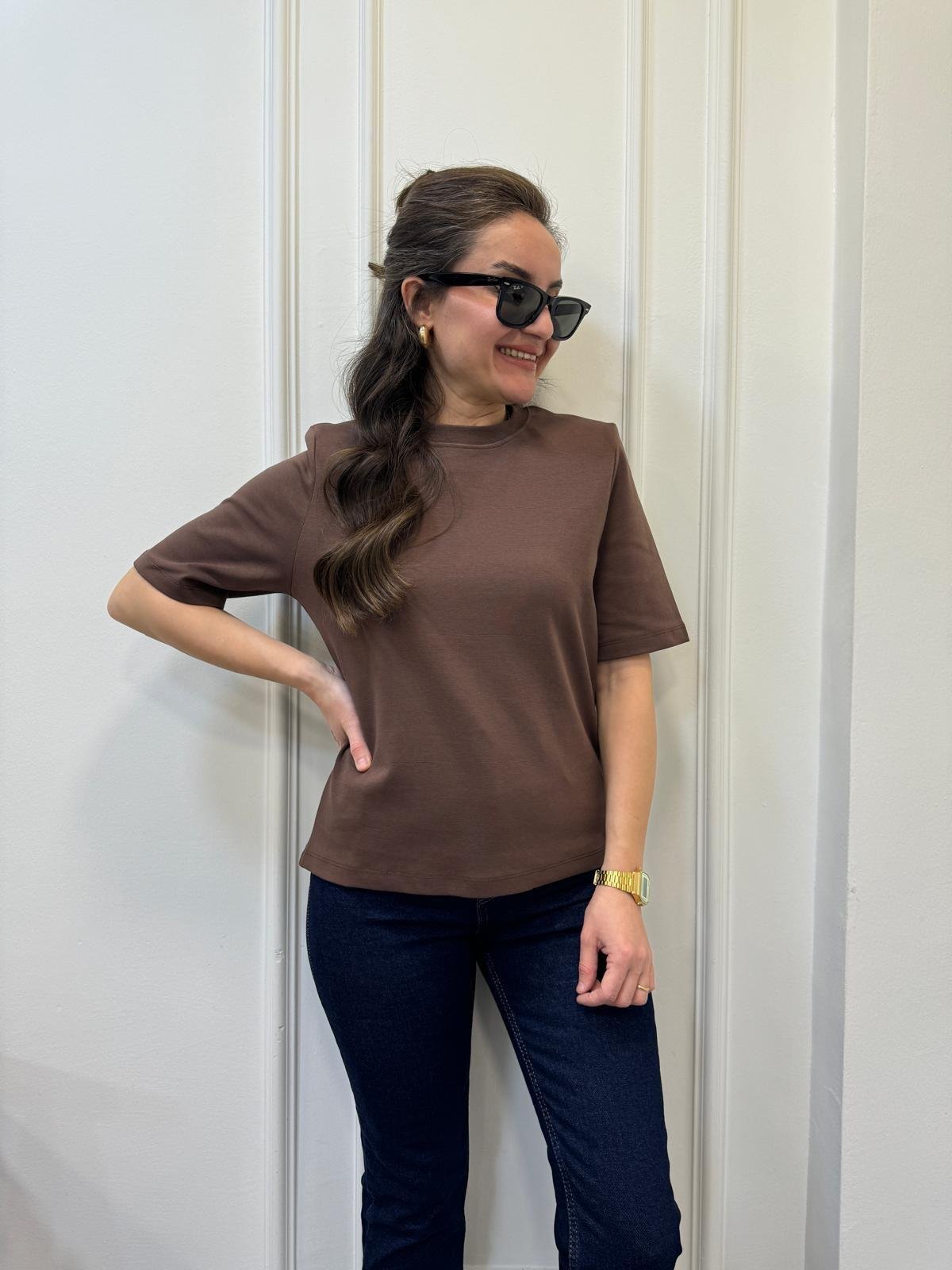 Kahve rengi Bisiklet Yaka Vatkalı Basic Tshırt 241134