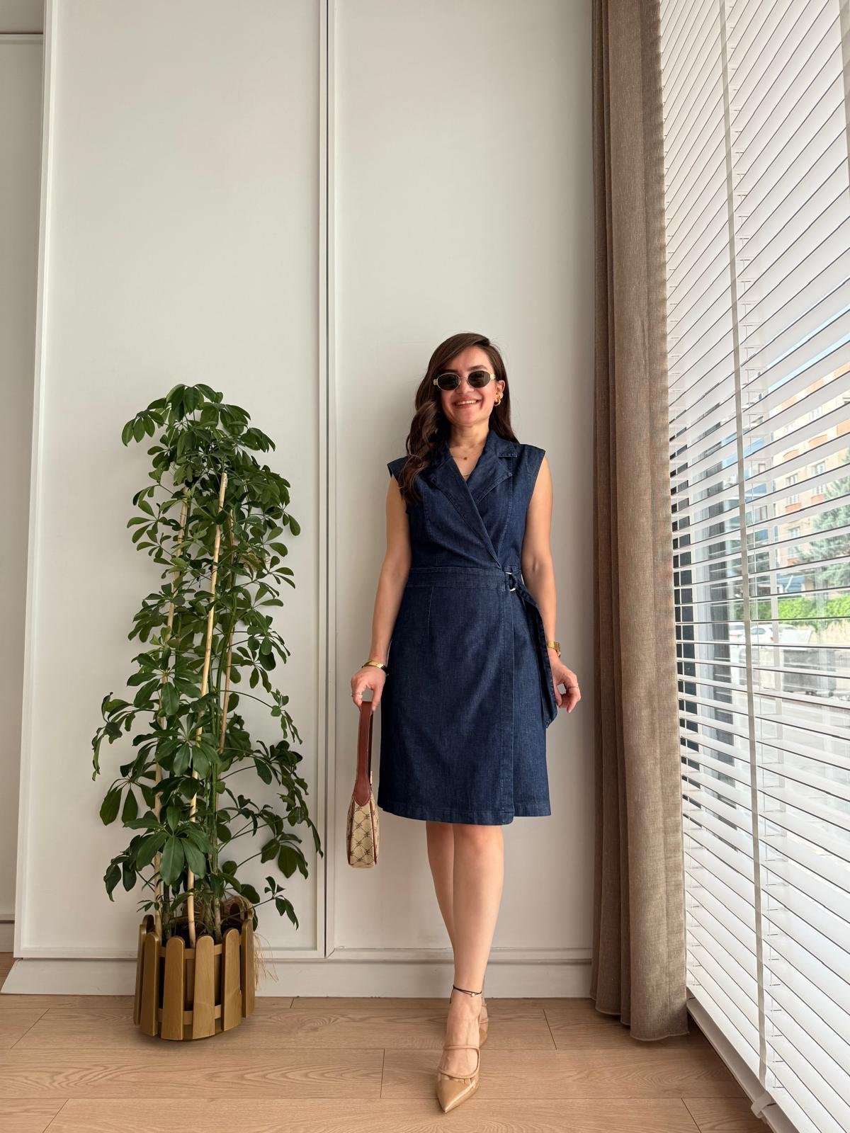 Lacivert Kruvaze Yaka Kemer Detaylı Denim Elbise 2444