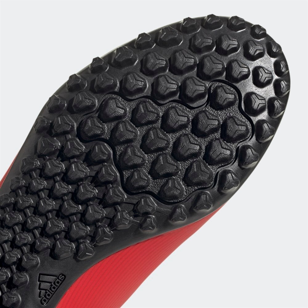 adidas Speedflow.4 TF Erkek Halı Saha Ayakkabısı