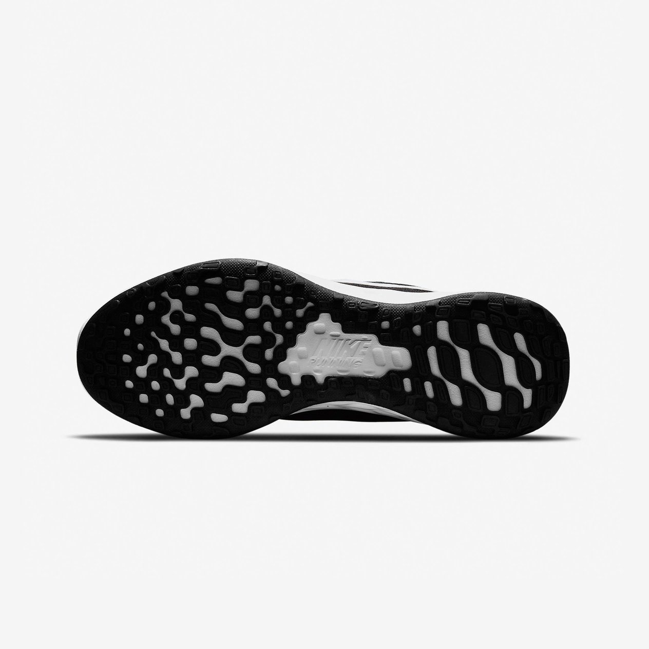 Nike Revolution 6 NN Erkek Koşu Ayakkabısı