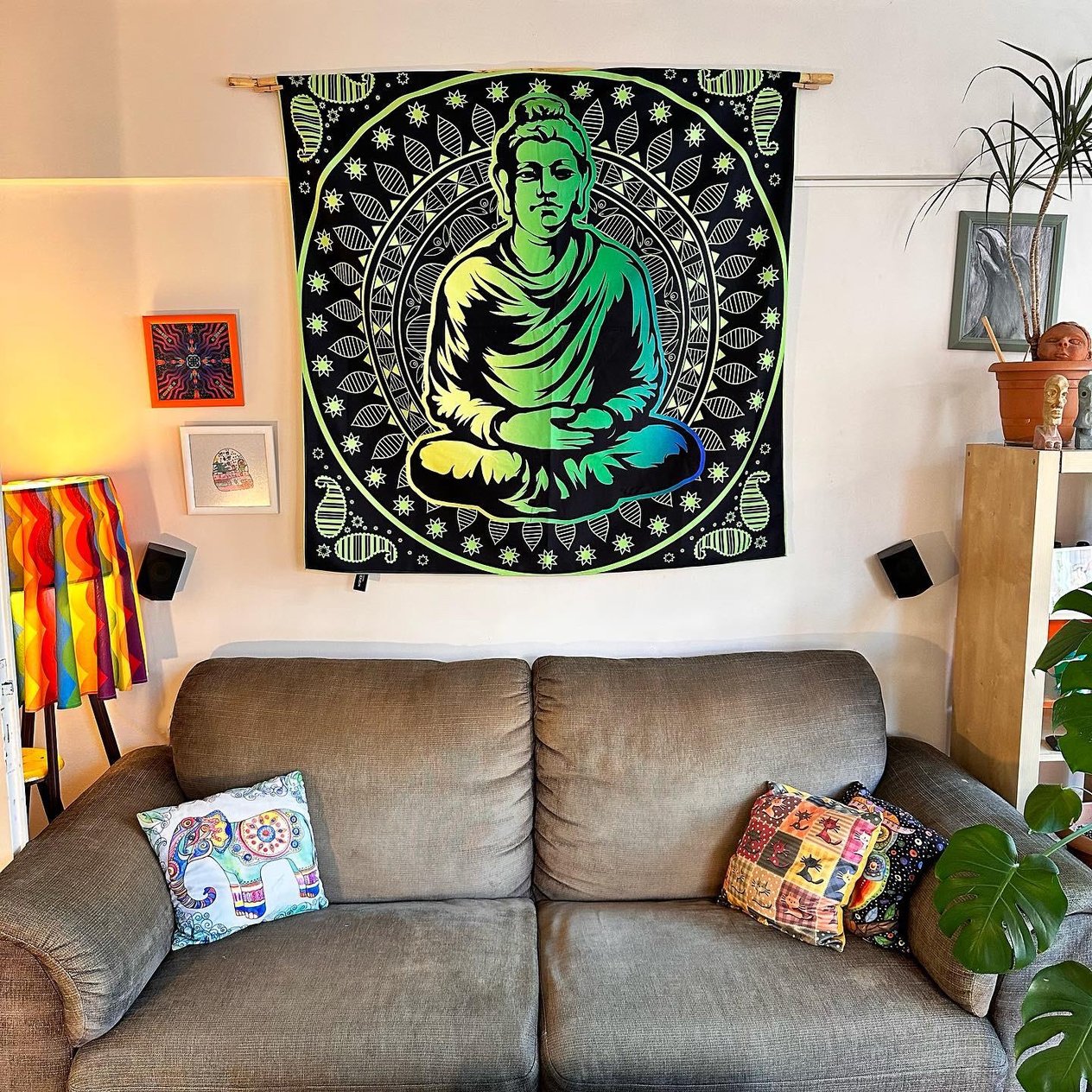 Buddha in the Loop / Neon Duvar Örtüsü Tapestry