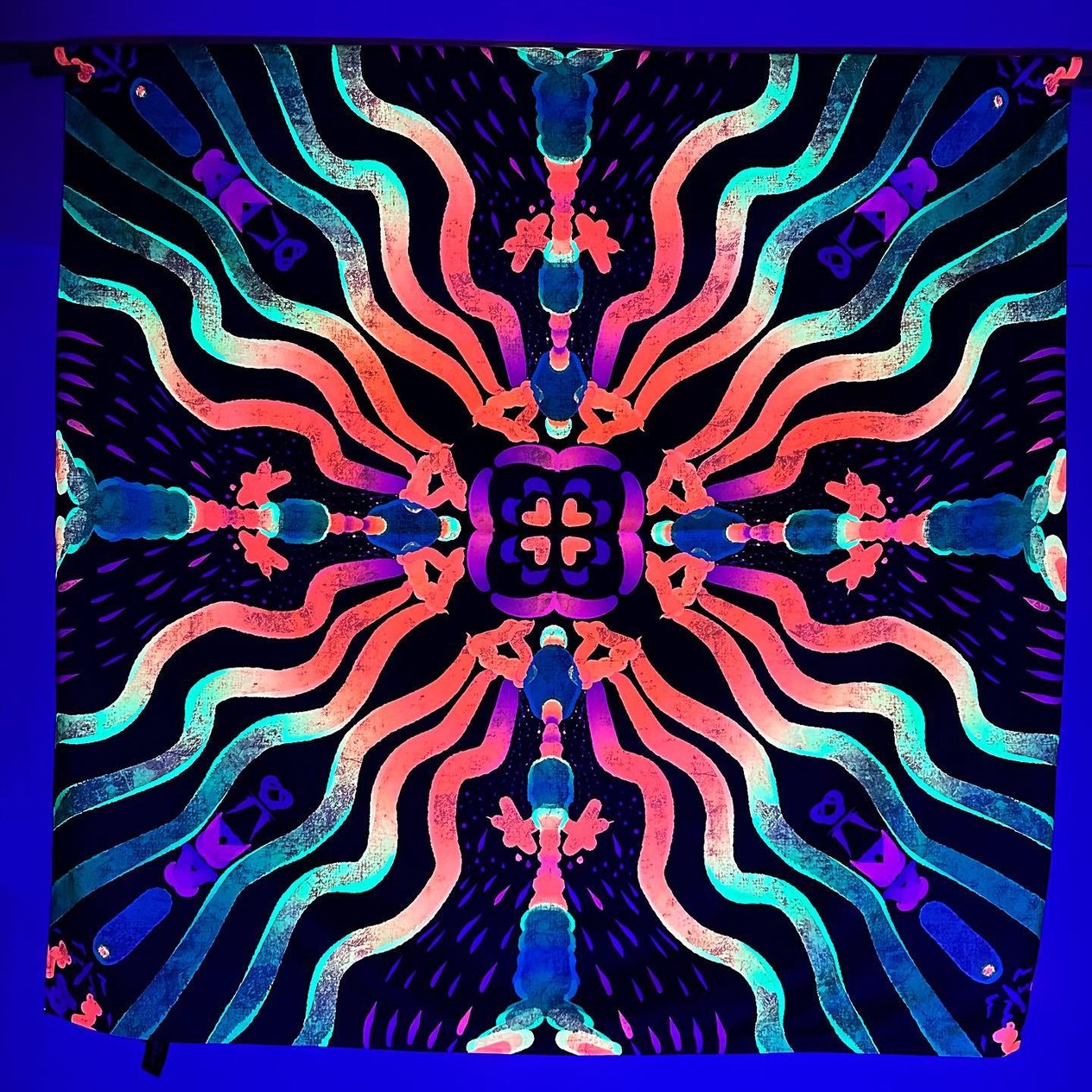 R A V E - N E O N / Neon Duvar Örtüsü Tapestry
