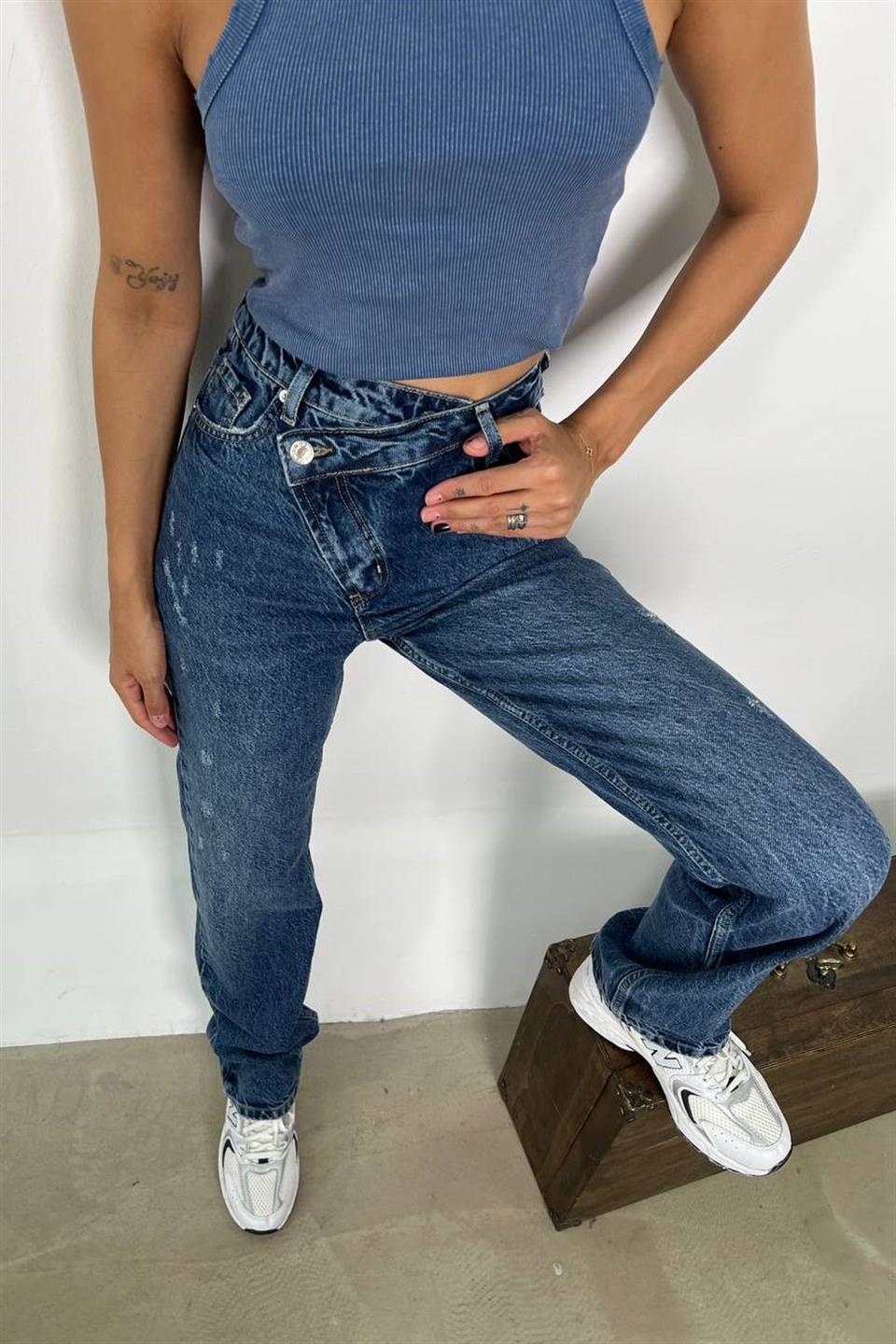 Verev Düğmeli Straight Jean LC2984