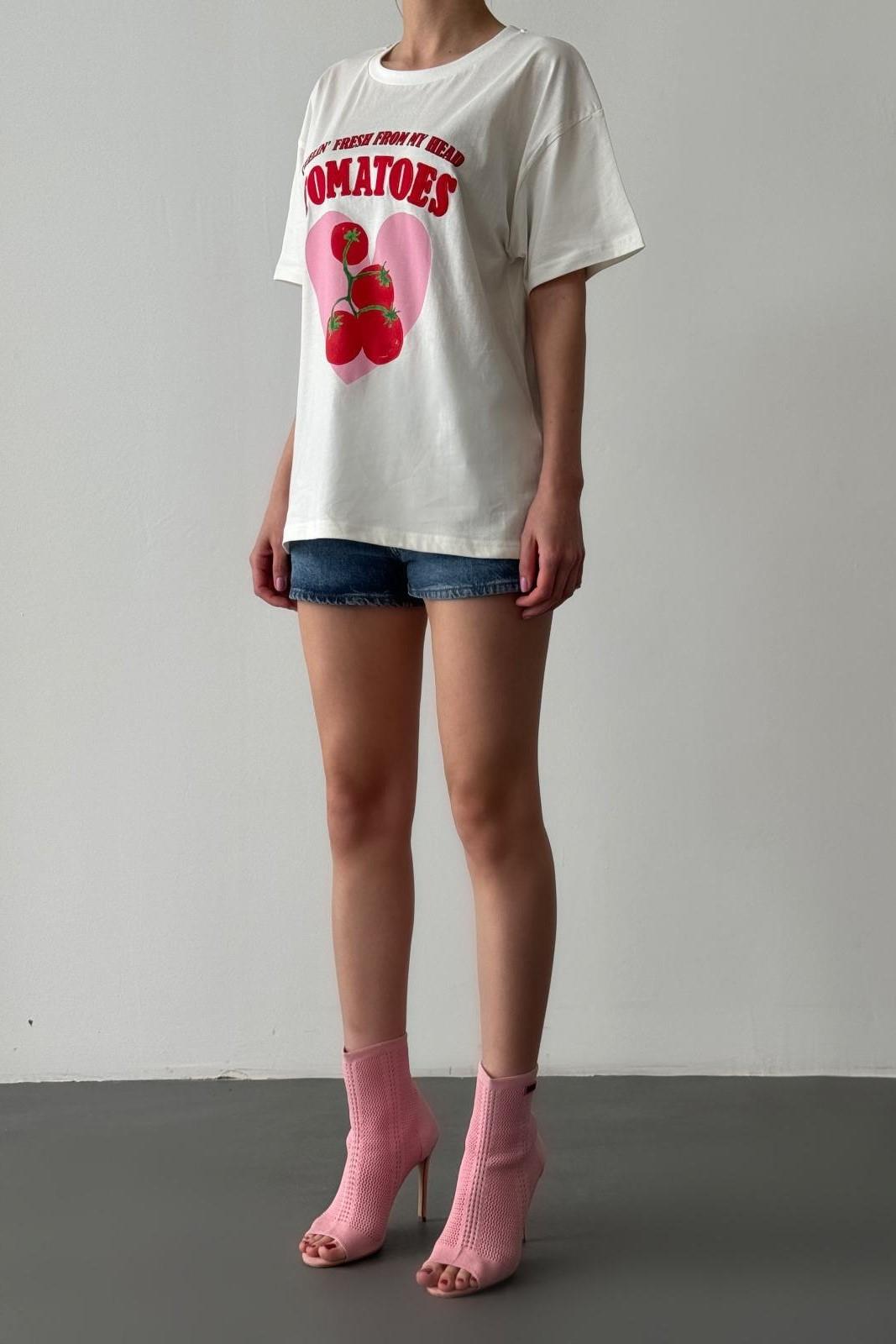Yazı Nakış İşlemeli Baskılı T-shirt QZ00678