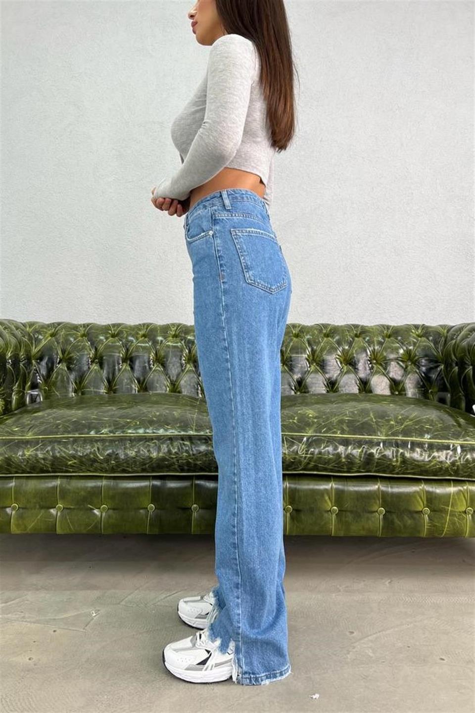 Yüksek Bel Straight Paçası Kesik Jean LC2860-01