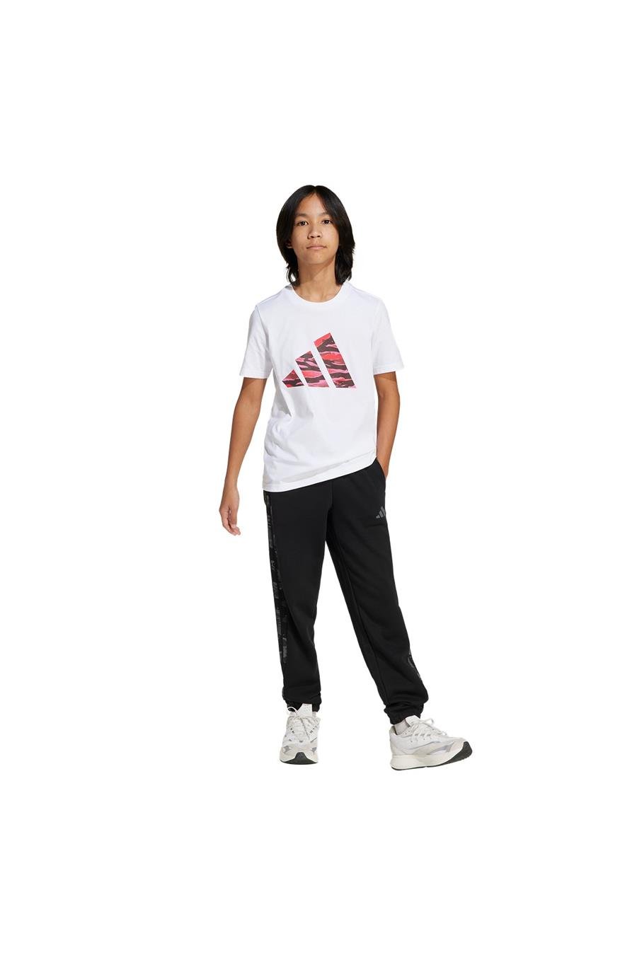 adidas Beyaz  Çocuk  Şort J CAMO LOGO TEE JI6729 Beyaz  Çocuk  Şort J CAMO LOGO TEE JI6729