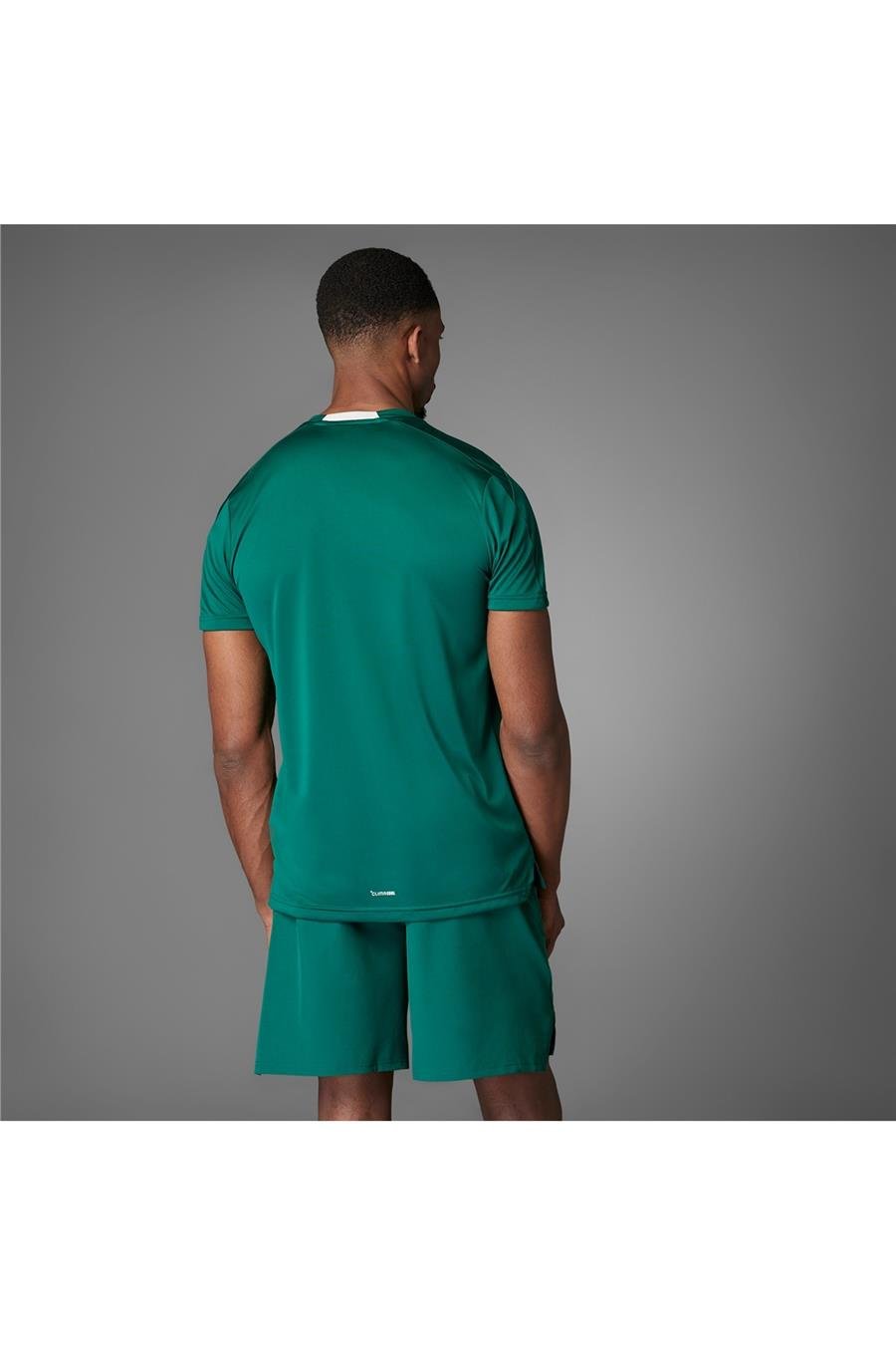 adidas  Erkek  T-shirt D4T HERITAGE TEE JE8230