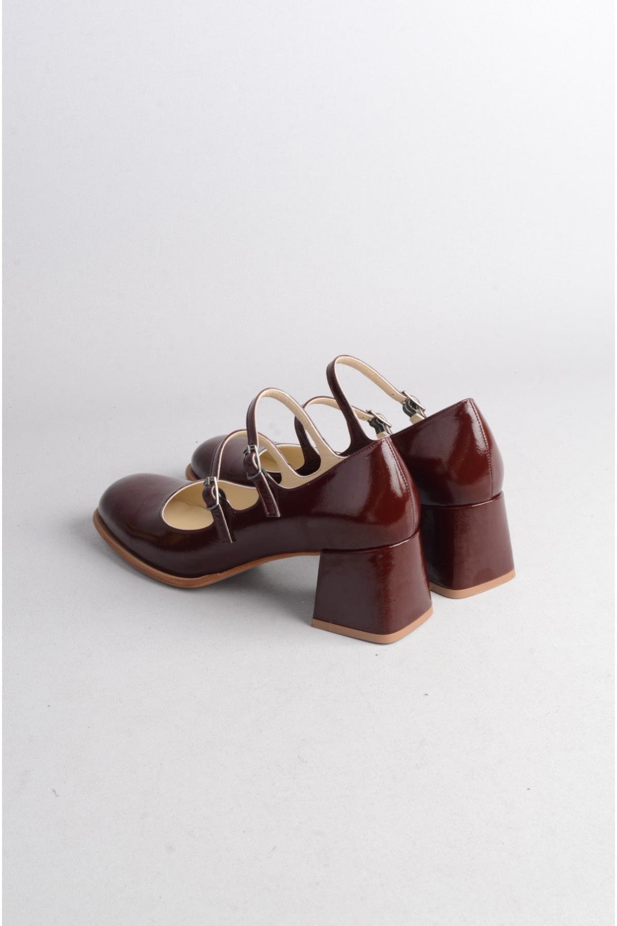 SEÇ 147 HAKİKİ DERİ KEMERLİ TOPUKLU AYAKKABI (Topuk Boyu:5,5cm) BORDO RUGAN