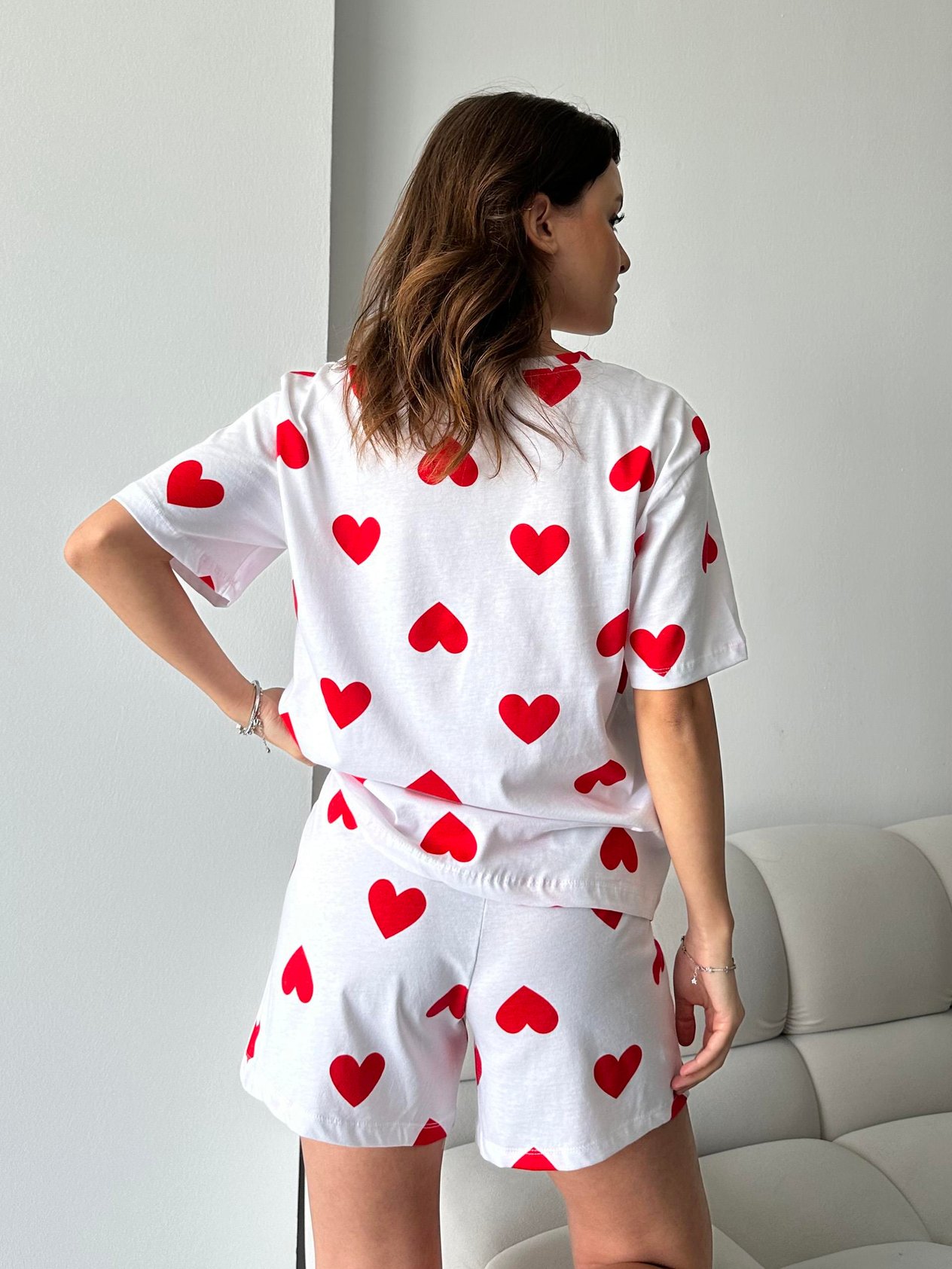 Kalpli Beyaz Şortlu Pijama Takımı