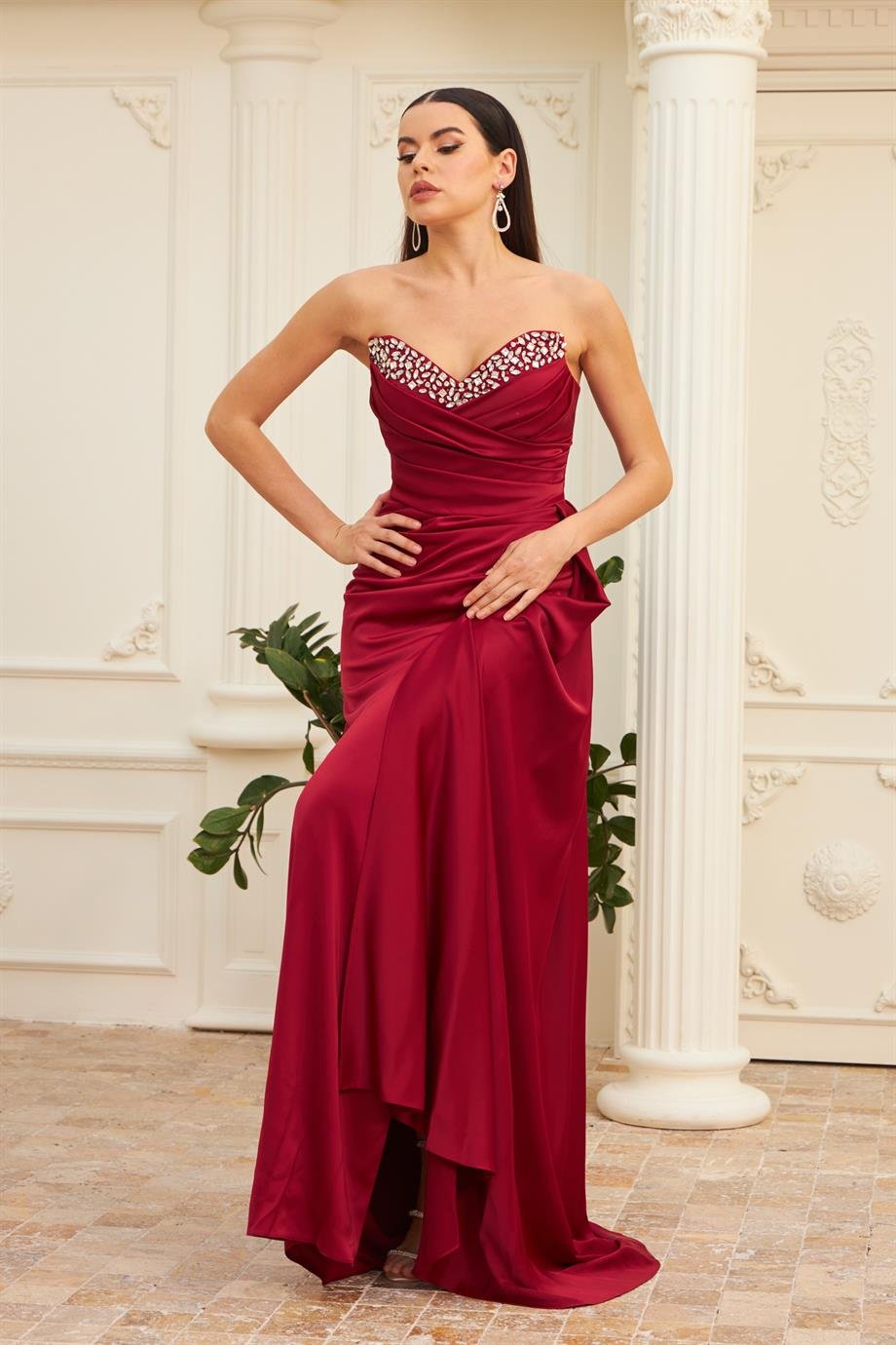 58080-3CARMENCarmen Bordo Saten Straplez Taşlı Uzun Abiye Elbise