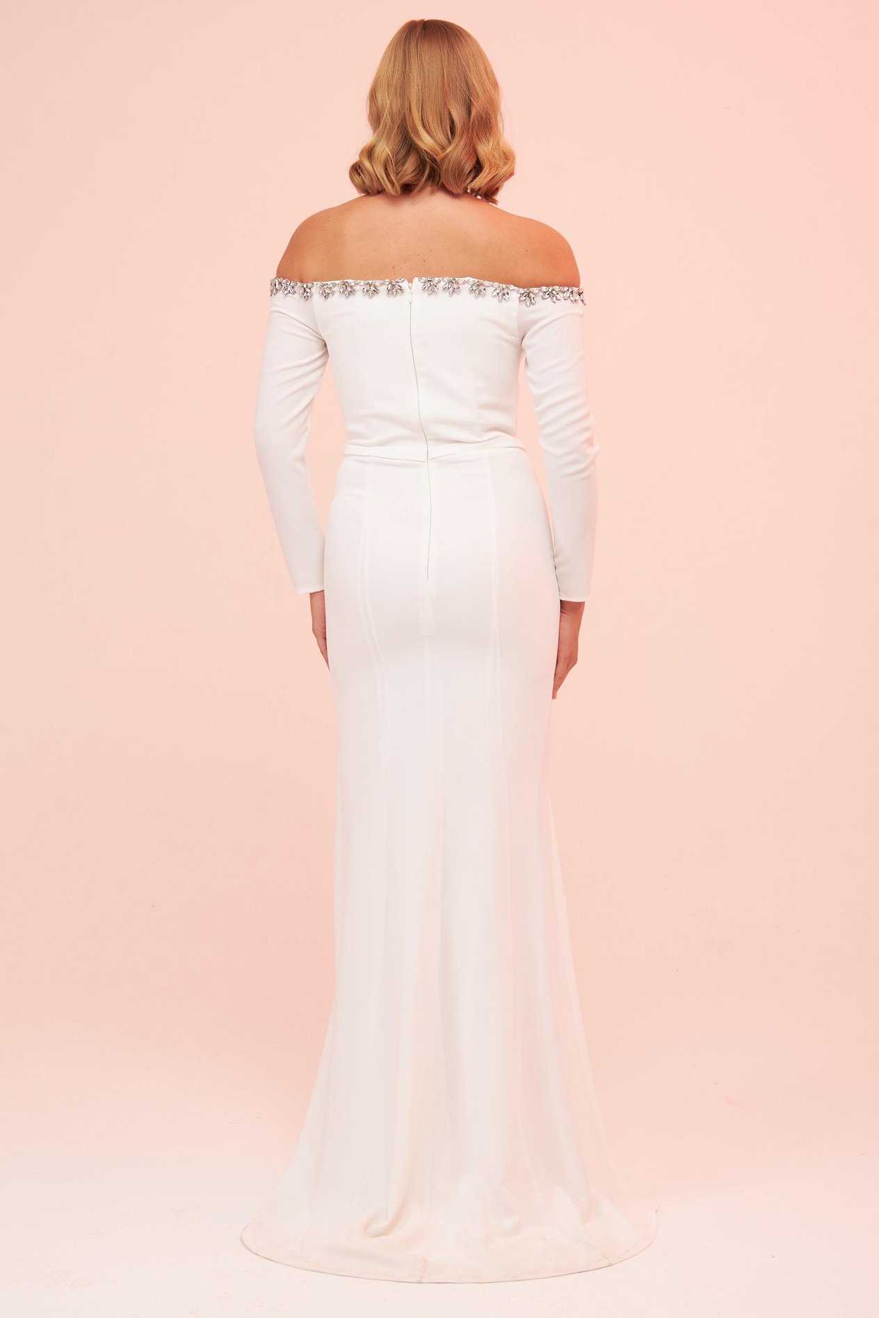 58099-6CARMENCarmen Ekru Kayık Yaka İşlemeli Krep Nikah Elbisesi