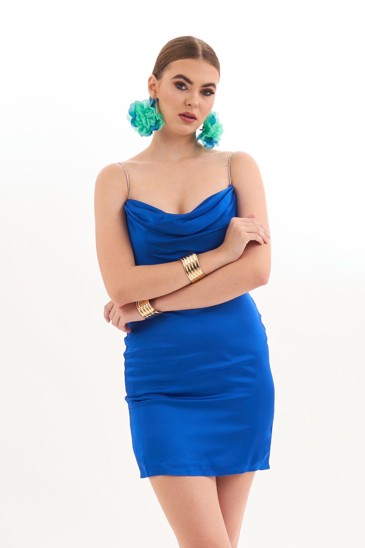 58158-25CARMENCarmen Saks Sırt Dekolteli Kısa Saten Abiye Elbise