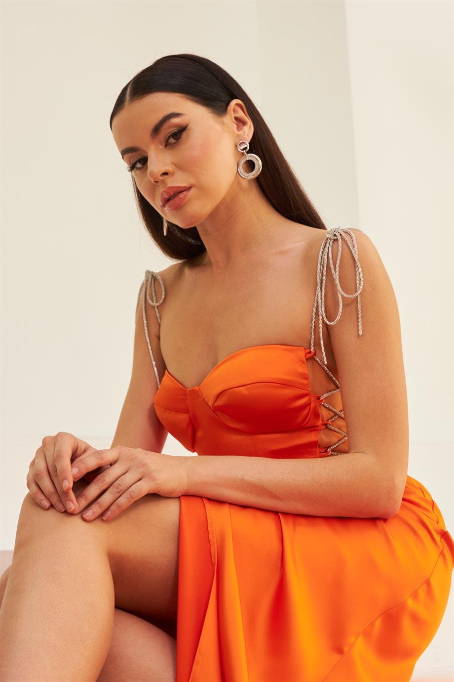 58166-106CARMENCarmen Orange Saten Bağlamalı Uzun Abiye Elbise ve Davet Elbisesi