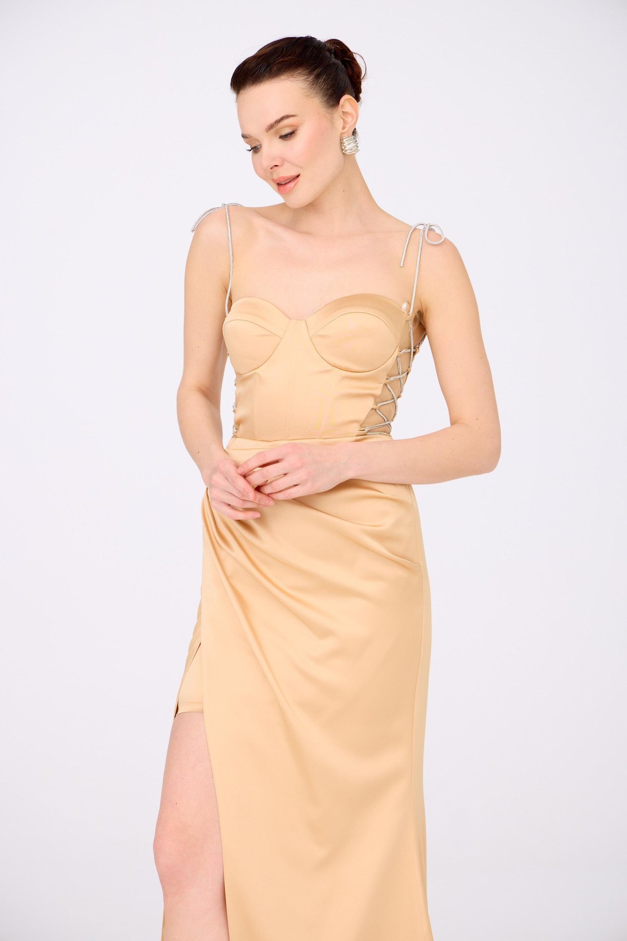 58166-9CARMENCarmen Gold Bağlamalı Saten Abiye Elbise