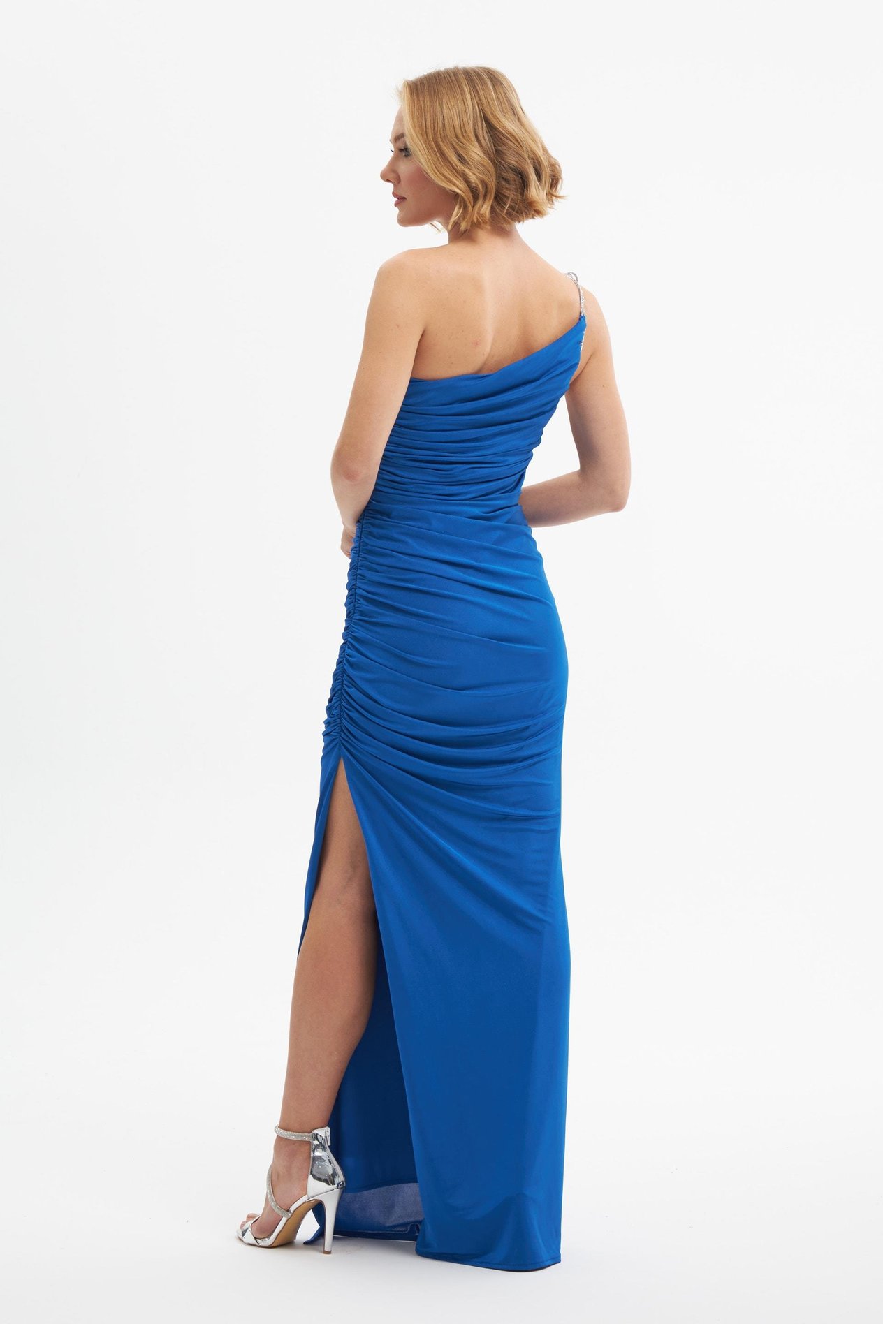 58318-25CARMENCarmen Saks Sandy Tek Kol Uzun Abiye Elbise