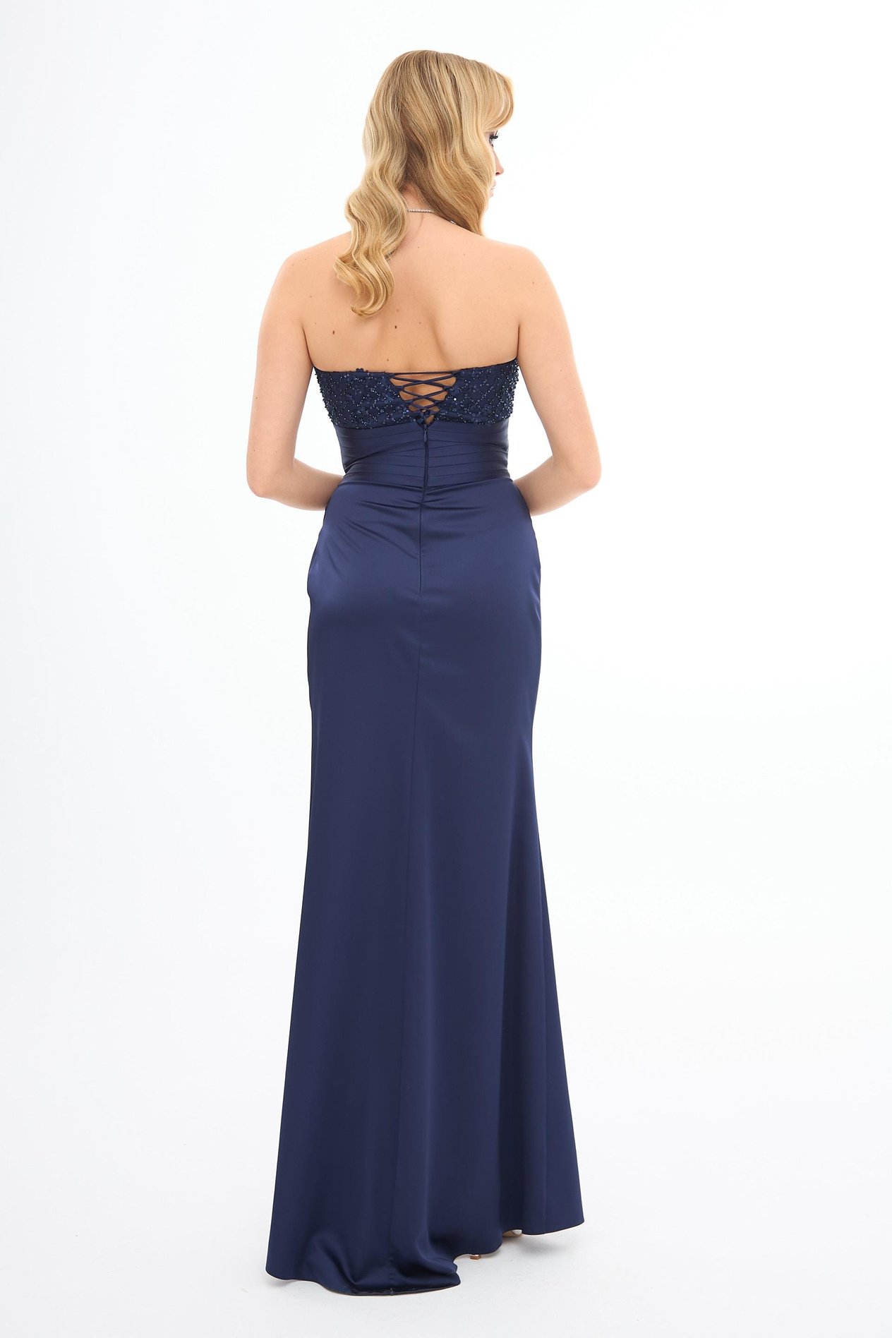 58360-14CARMENCarmen Lacivert Straplez Yırtmaçlı Saten Abiye Elbise