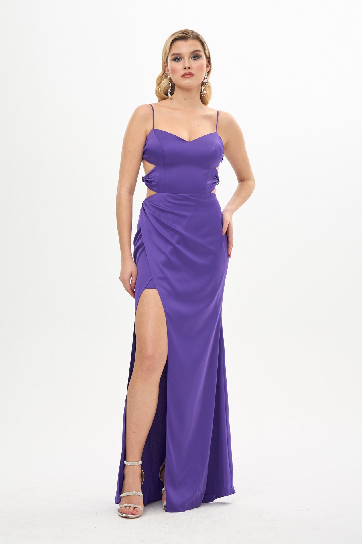 58388-19CARMENCarmen Mor Askılı Dekolteli Saten Abiye Elbise