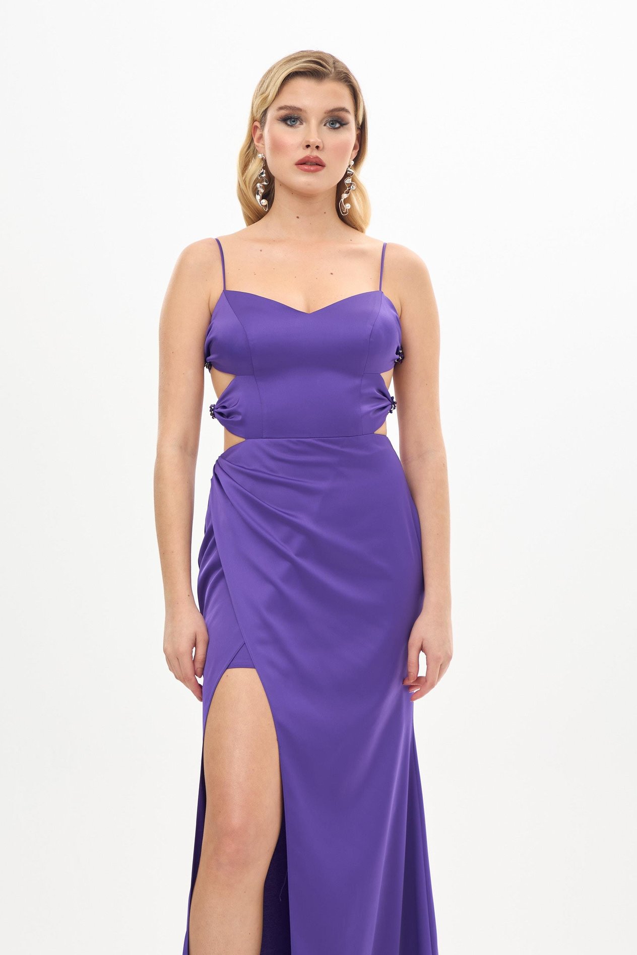 58388-19CARMENCarmen Mor Askılı Dekolteli Saten Abiye Elbise