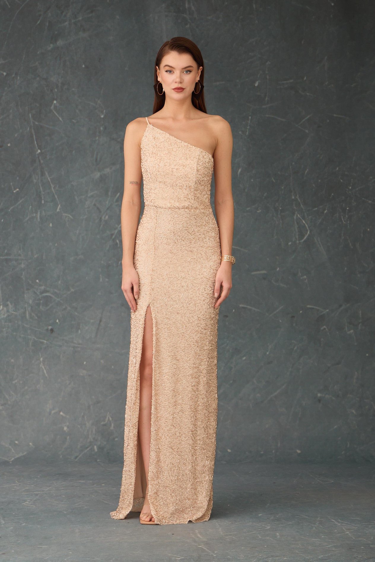 58504-9CARMENCarmen Gold Tek Omuz Payetli Abiye Elbise