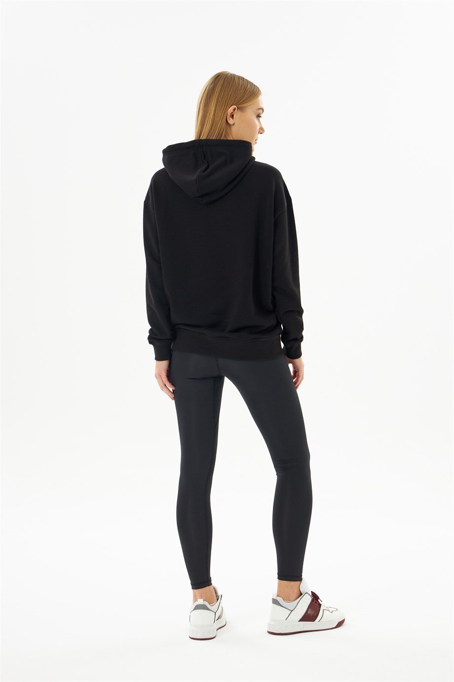 60000-20ELLEELLE Sport Siyah Yaldızlı Cepli Kadın Kapüşonlu Sweatshirt