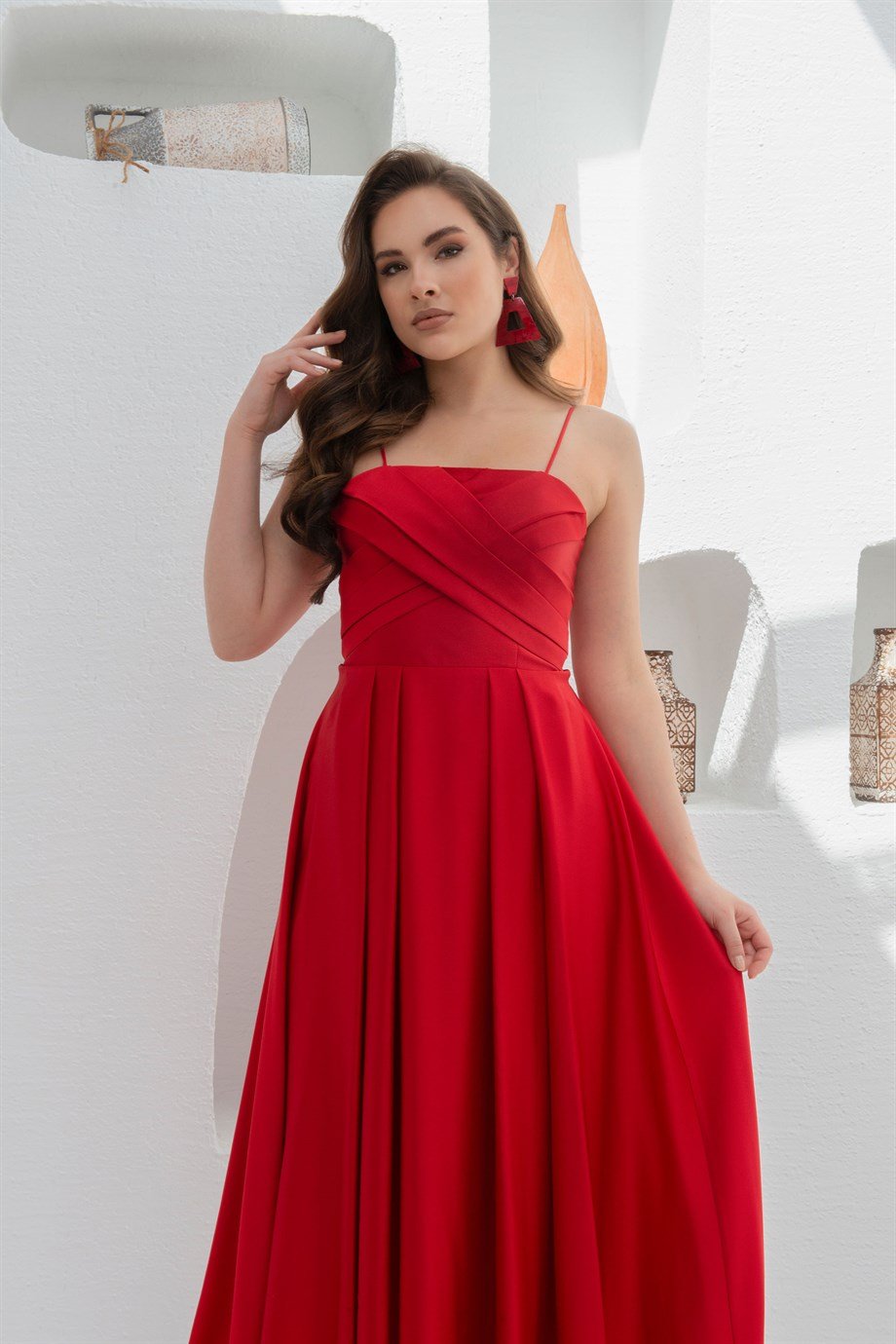 55918-13Miss CarmenMiss Carmen Kırmızı Saten Drapeli Abiye Elbise