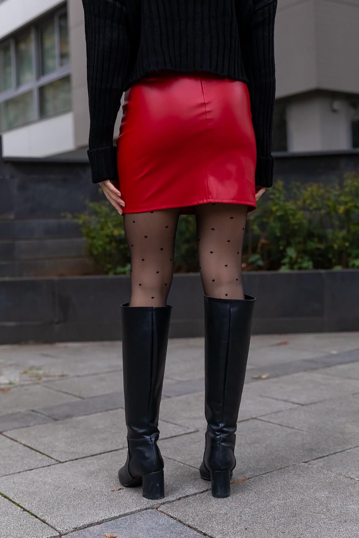 Rouge Jupes