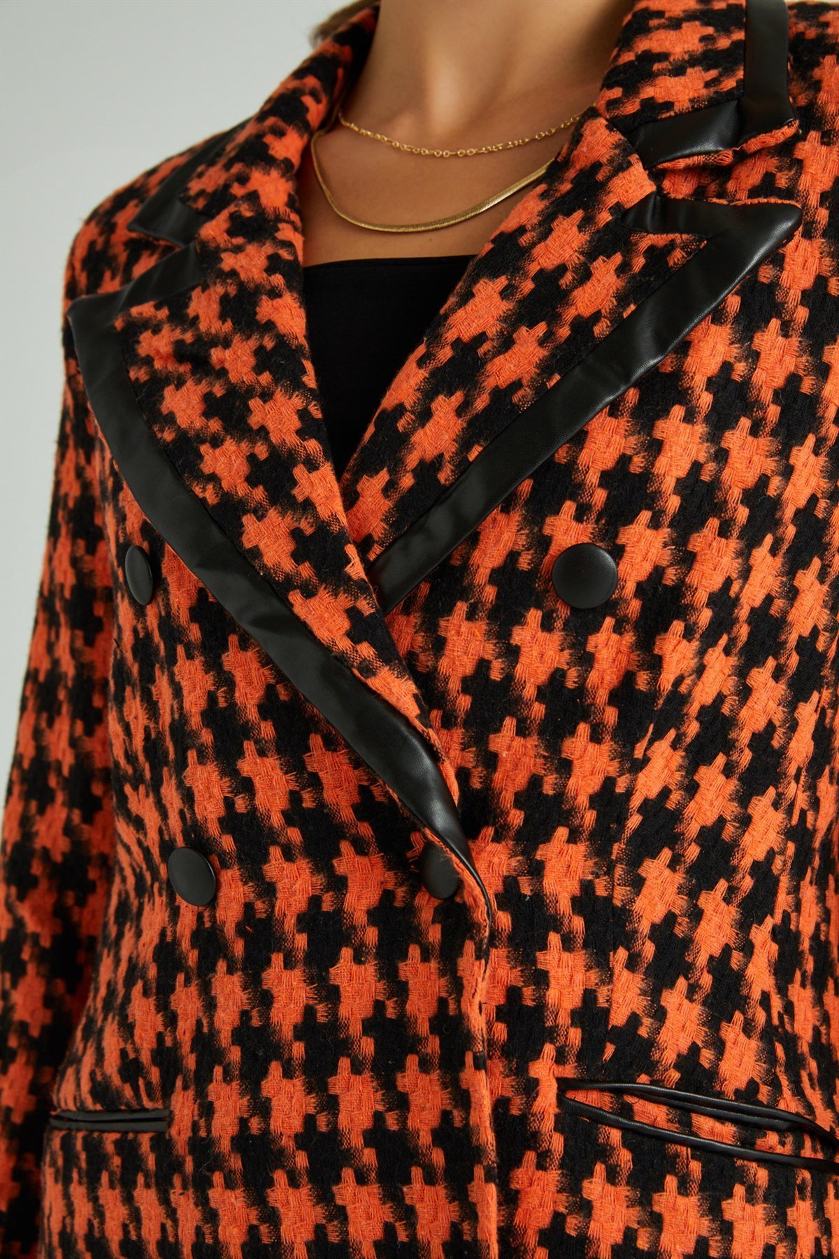 Orange Vestes