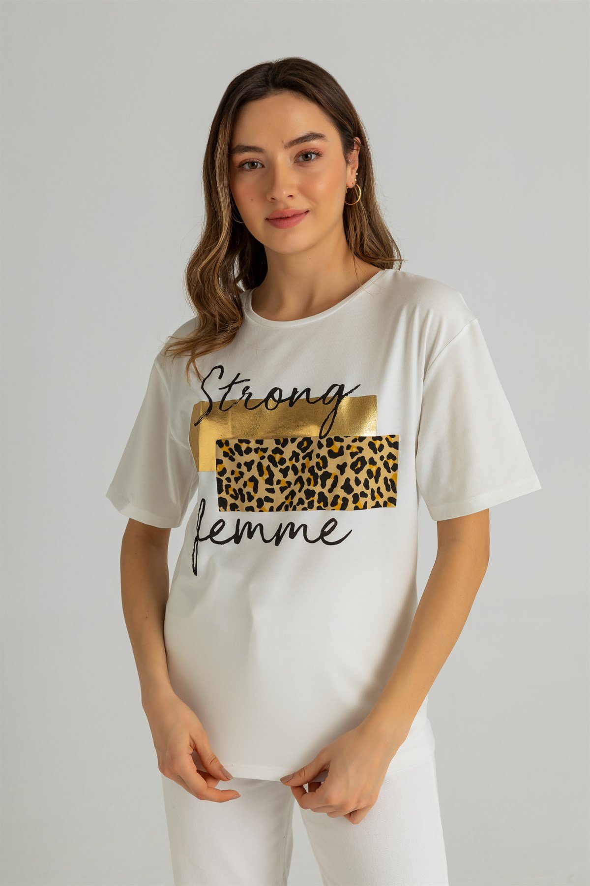 Leopar Desen Yazılı T-Shirt - BEYAZ