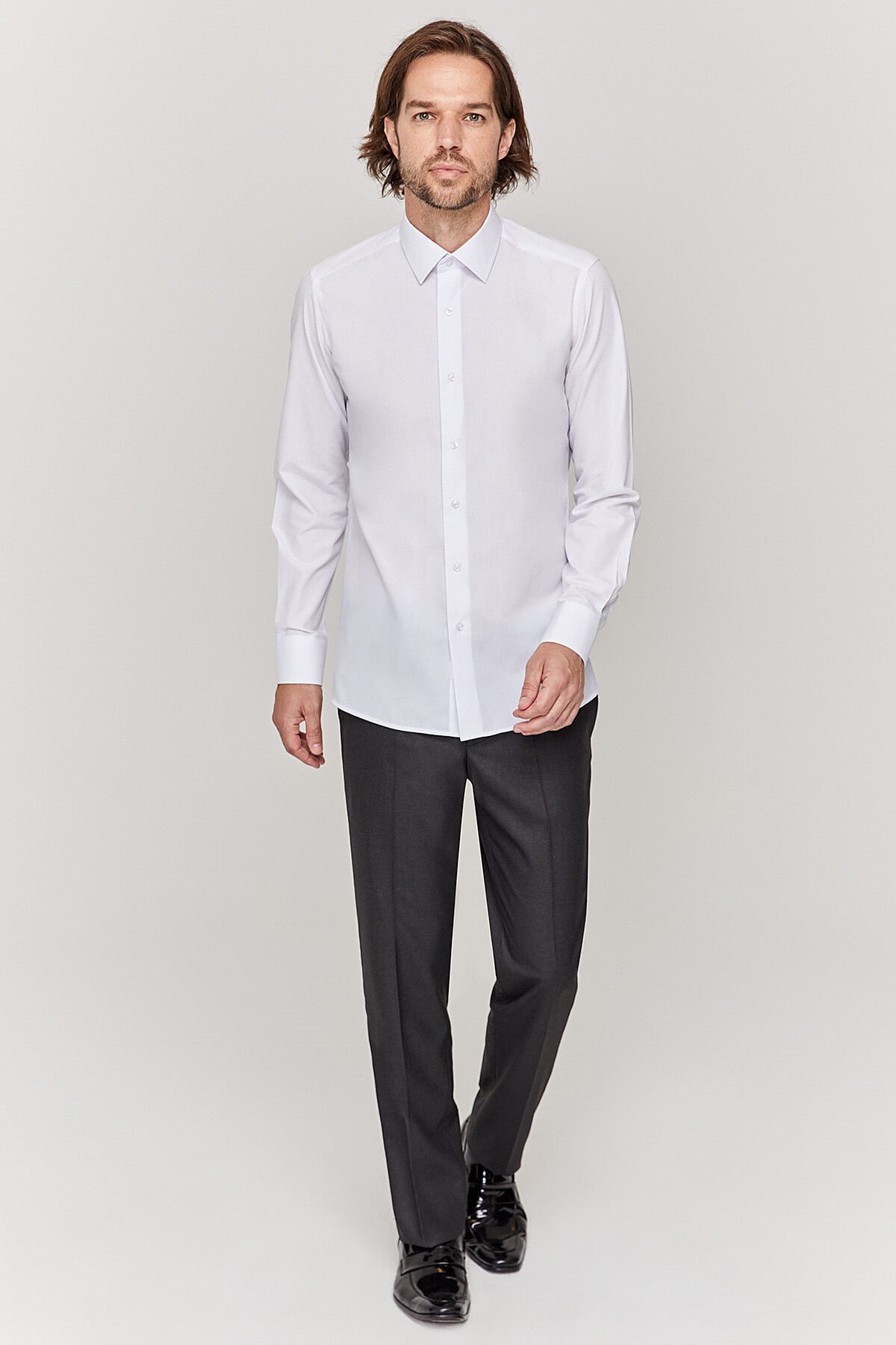 Klasik Yaka Erkek Slim Fit Beyaz Gömlek