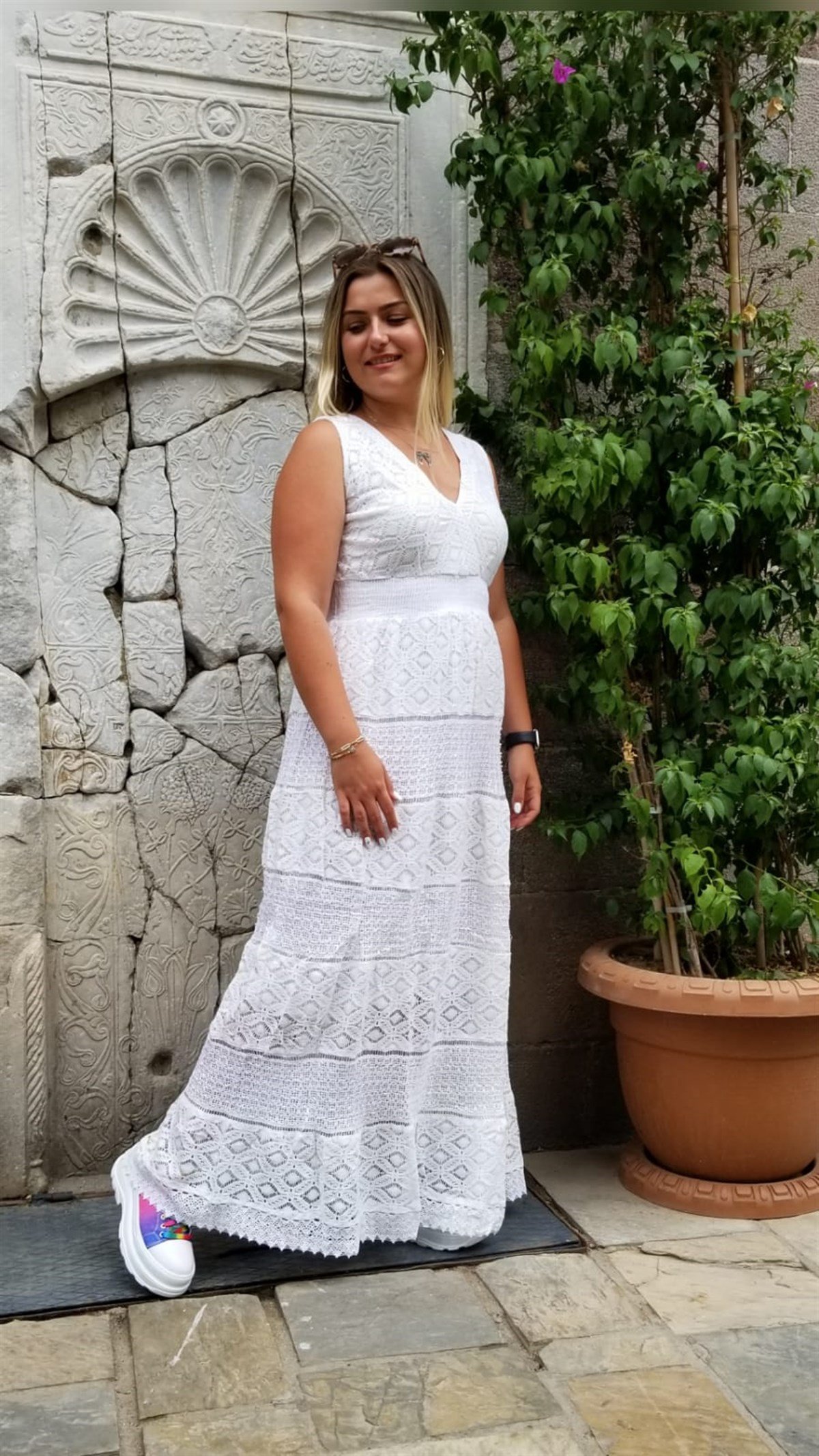 Beyaz İtalyan Beli Lastikli Kolsuz İçi Astarlı Elbise