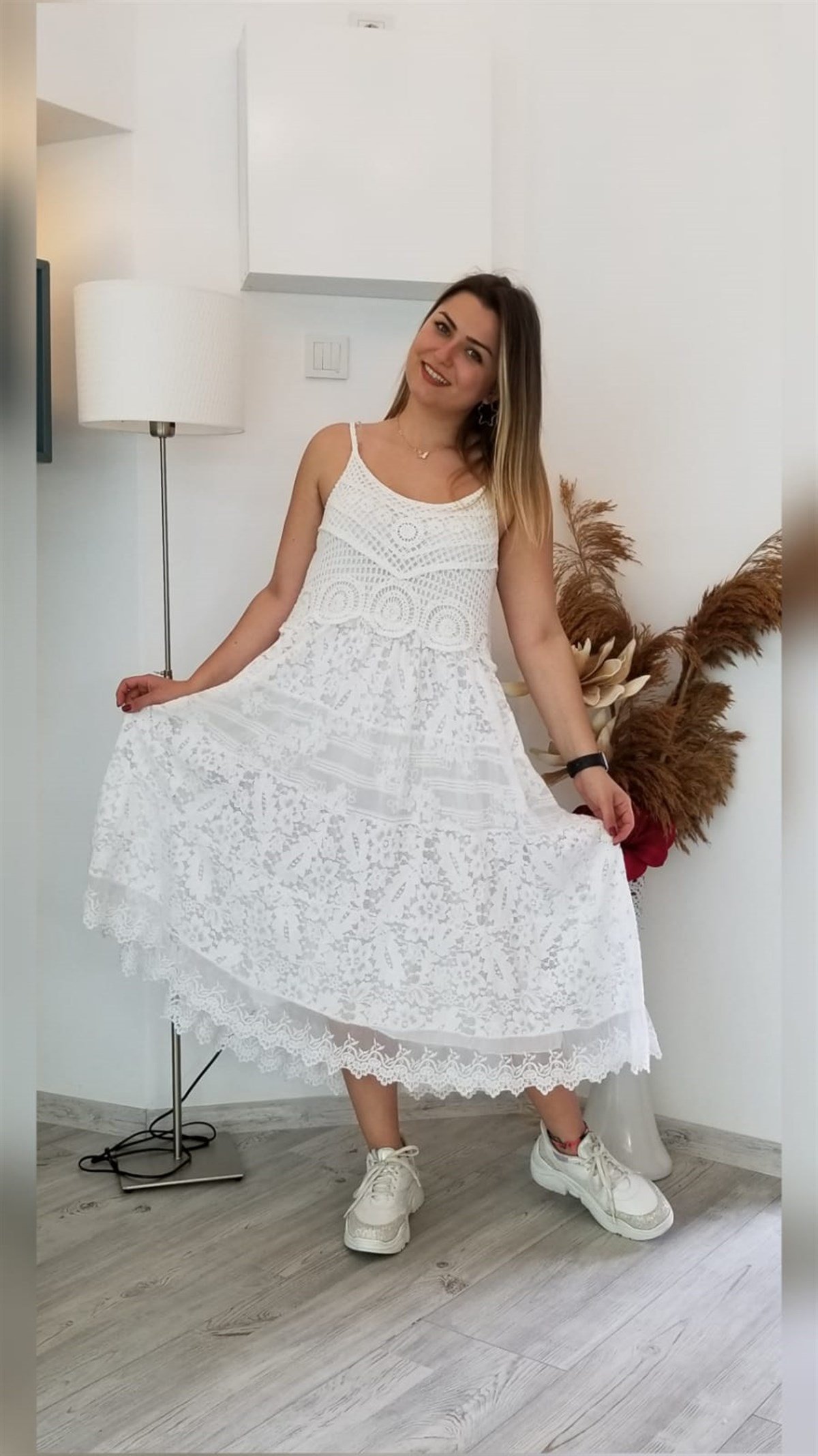 Beyaz İtalyan Küpür Kumaş İçi Astarlı Elbise