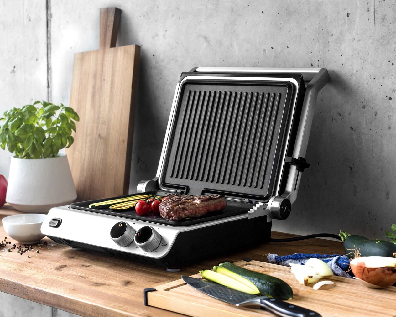 Gastroback Barbekü Izgara ve Tost Makinesi Pro