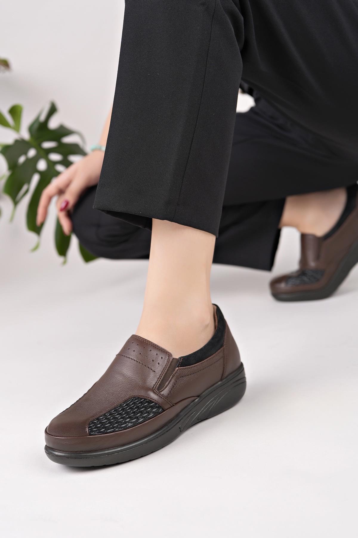 Castle Black 42631 Kahve Hakiki Deri Kemik Çıkıntı Kadın Ayakkabı