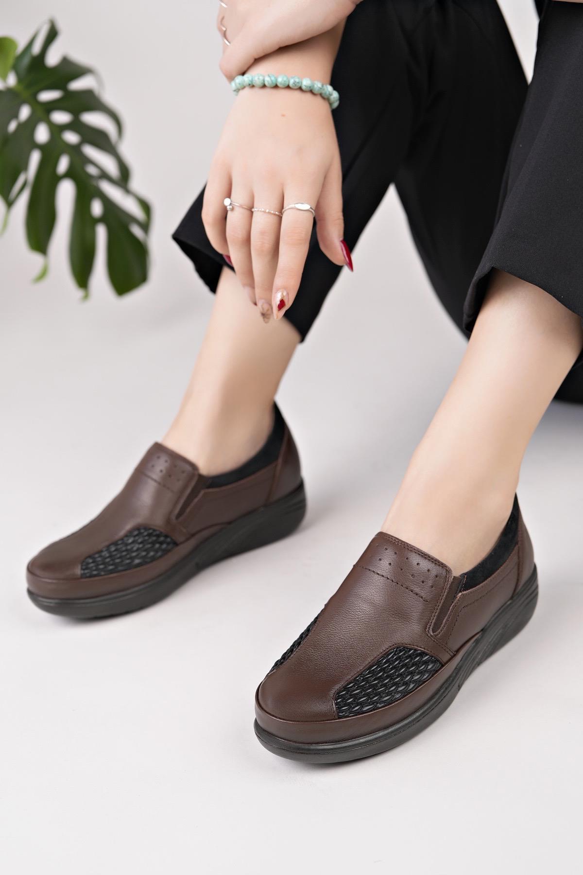 Castle Black 42631 Kahve Hakiki Deri Kemik Çıkıntı Kadın Ayakkabı