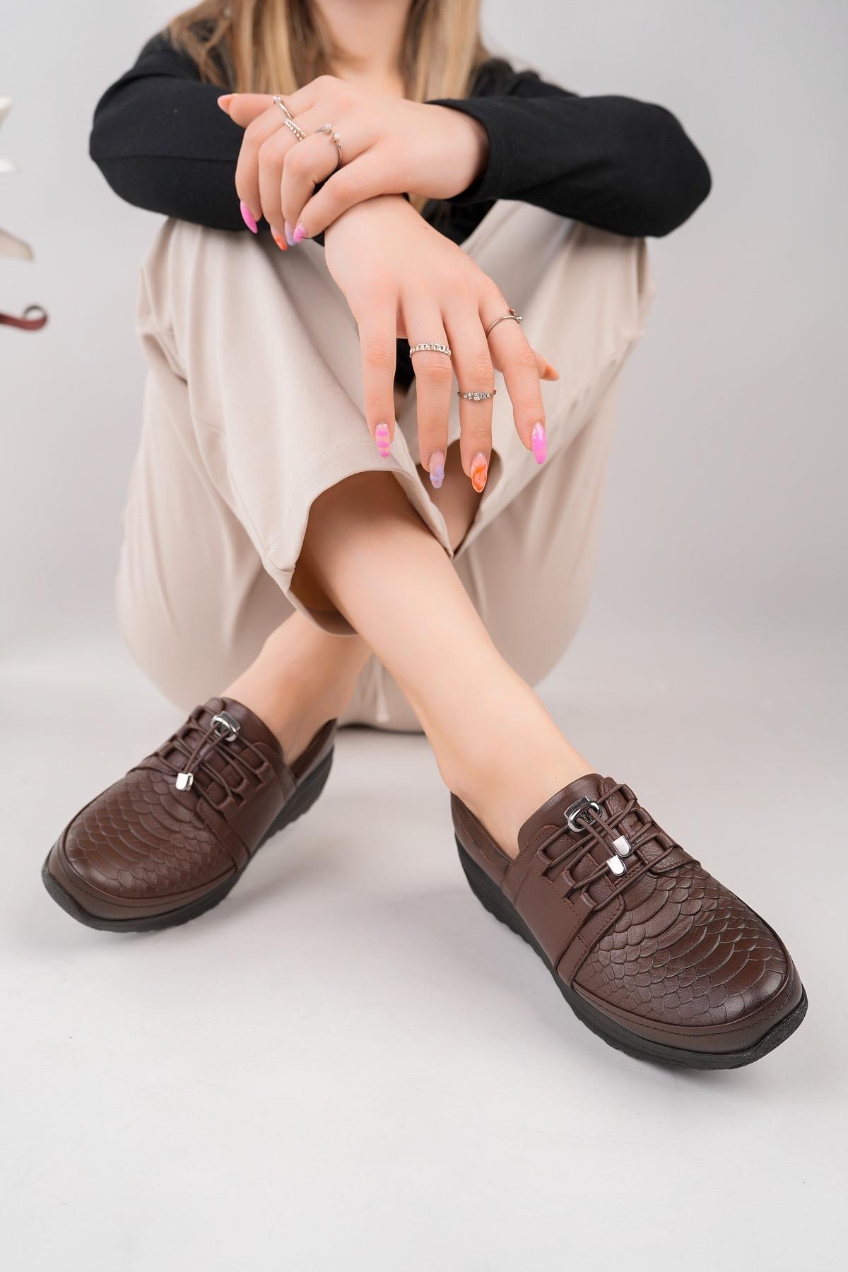 Castle Black 42640 Kahve Hakiki Deri Anatomik Kadın Ayakkabı