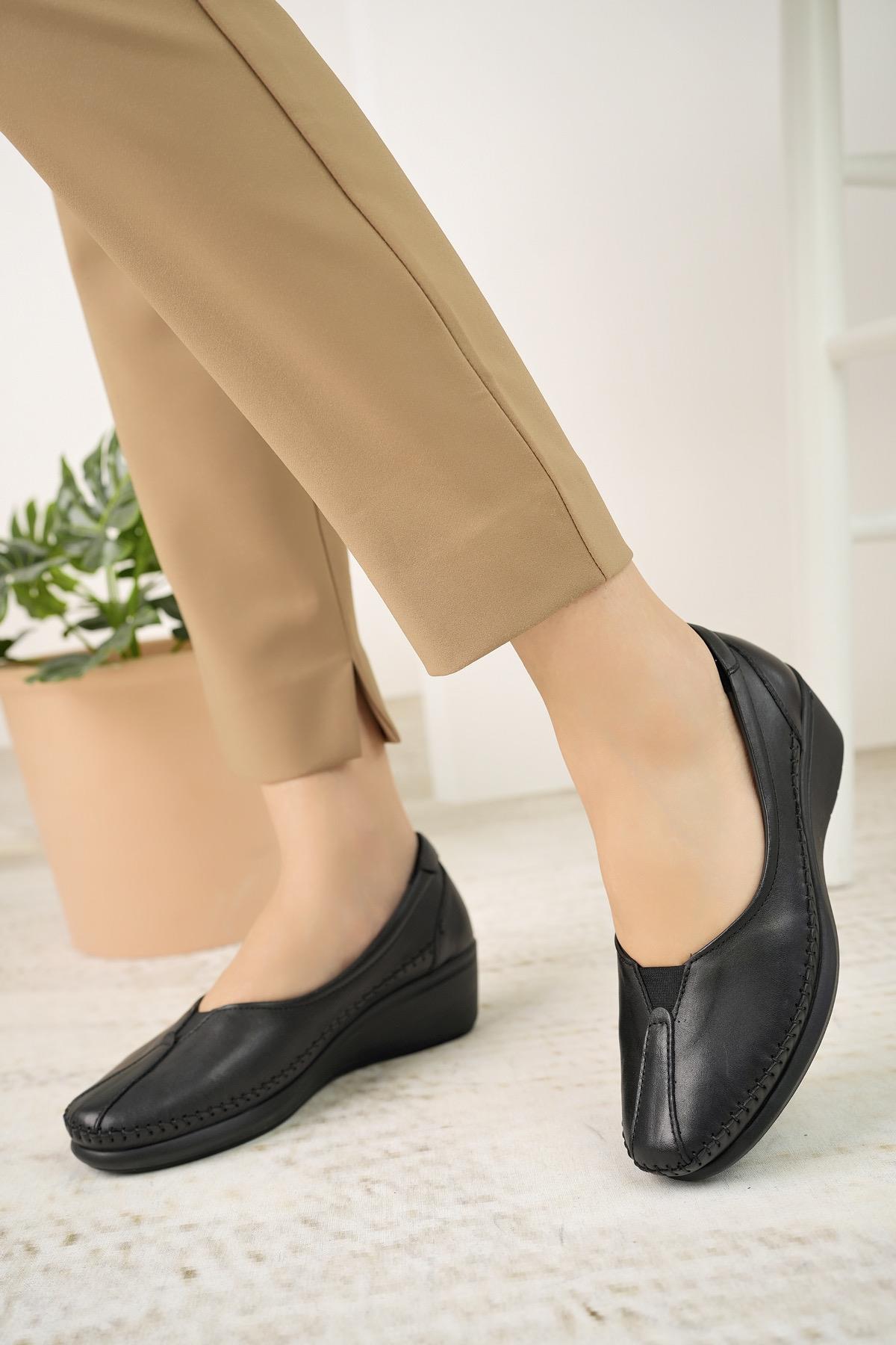 Forex 1013 Siyah Hakiki Deri Poli Taban Anatomik Kadın Ayakkabı