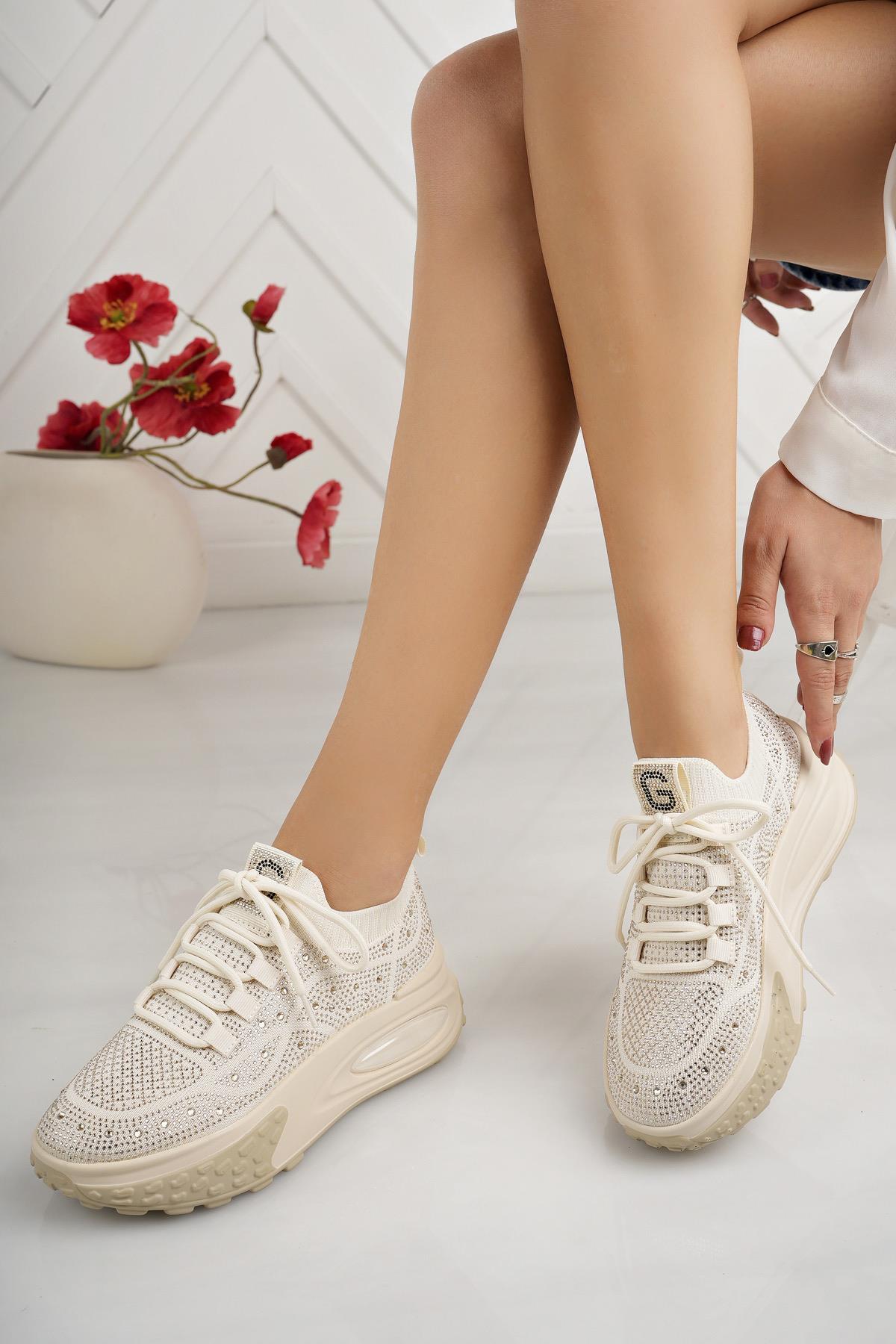 Guja 24K305-4 Bej Taşlı Anatomik Kadın Sneakers