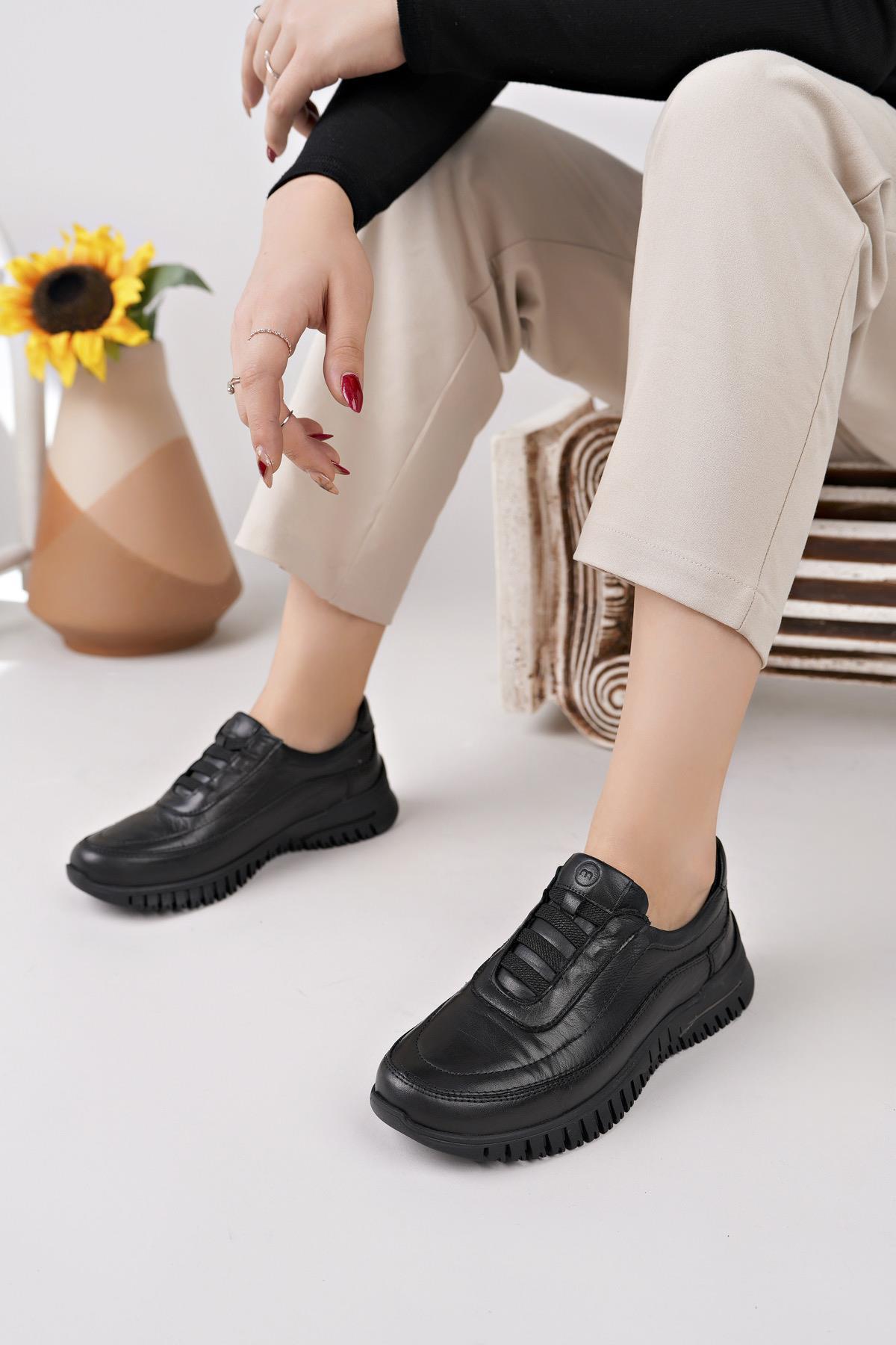 Mammamia D25KA 3455 Siyah Hakiki Deri Kadın Ayakkabı