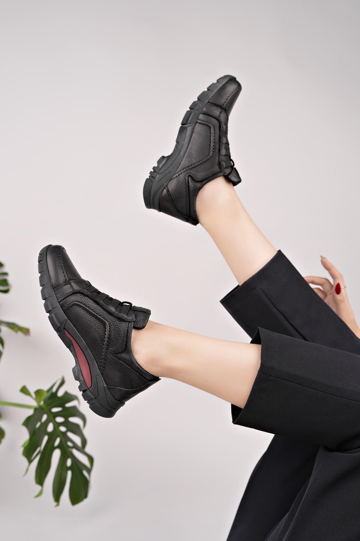 Mammamia D25KA 3465 Siyah Nubuk Hakiki Deri Kadın Ayakkabı