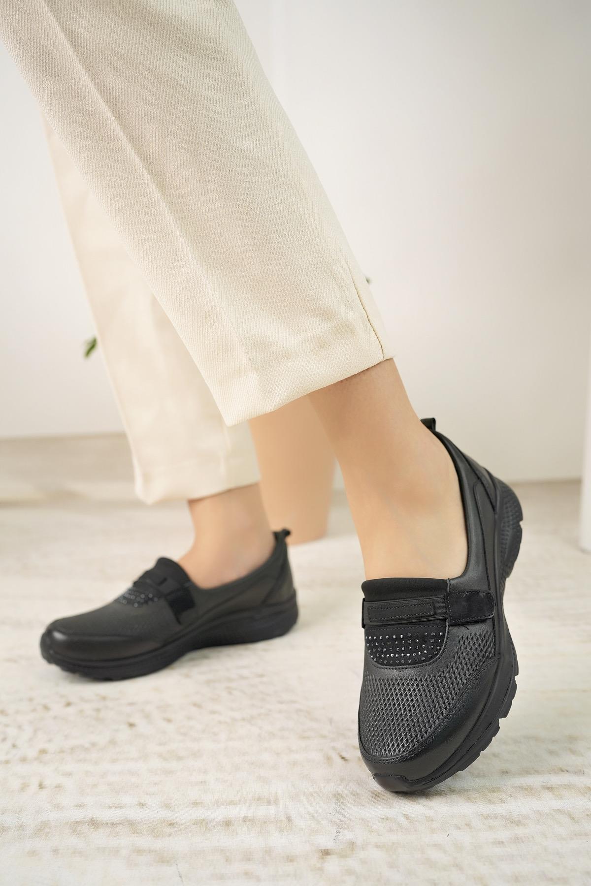 Mariotto 017-Ç Siyah Hakiki Deri Anatomik Kadın Şeker Ayakkabısı