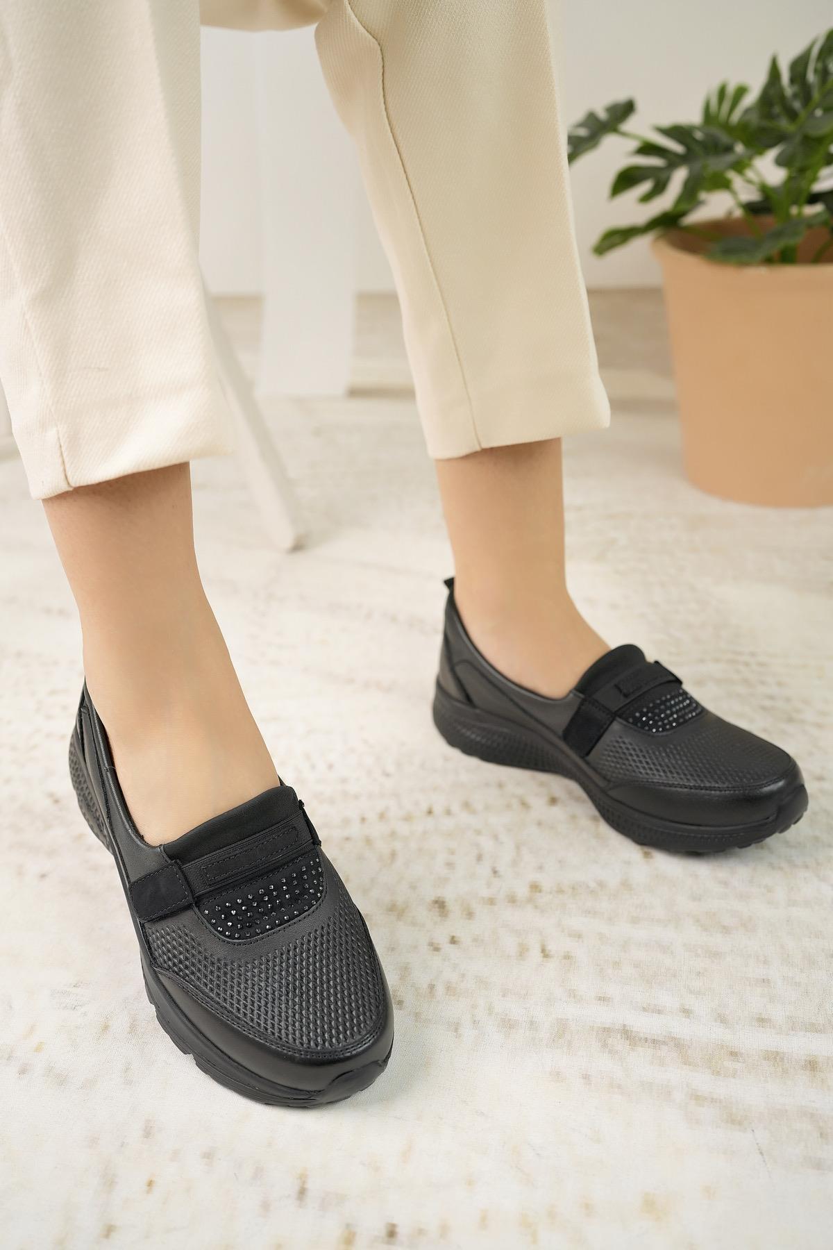 Mariotto 017-Ç Siyah Hakiki Deri Anatomik Kadın Şeker Ayakkabısı