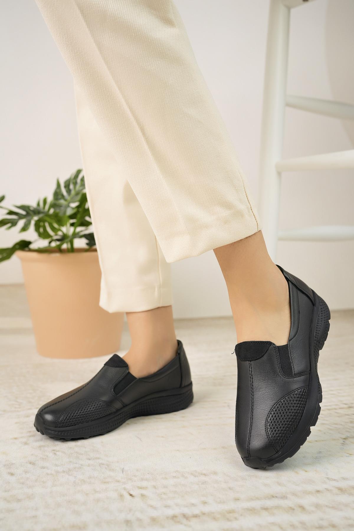 Mariotto 033 Siyah Hakiki Deri Anatomik Kadın Şeker Ayakkabısı